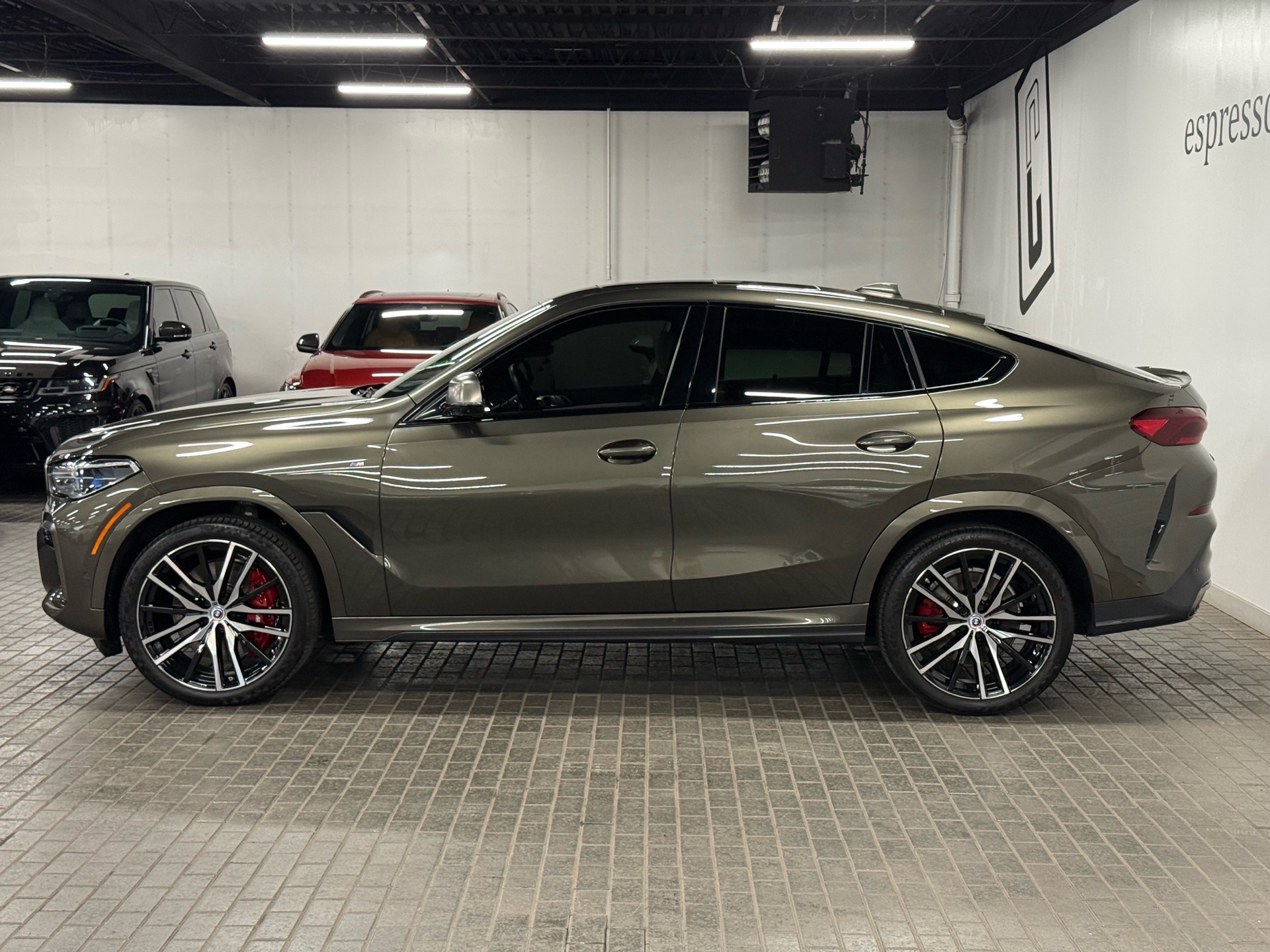 2022 BMW X6 M50i Sports Activity Coupe, 多伦多, 全款车