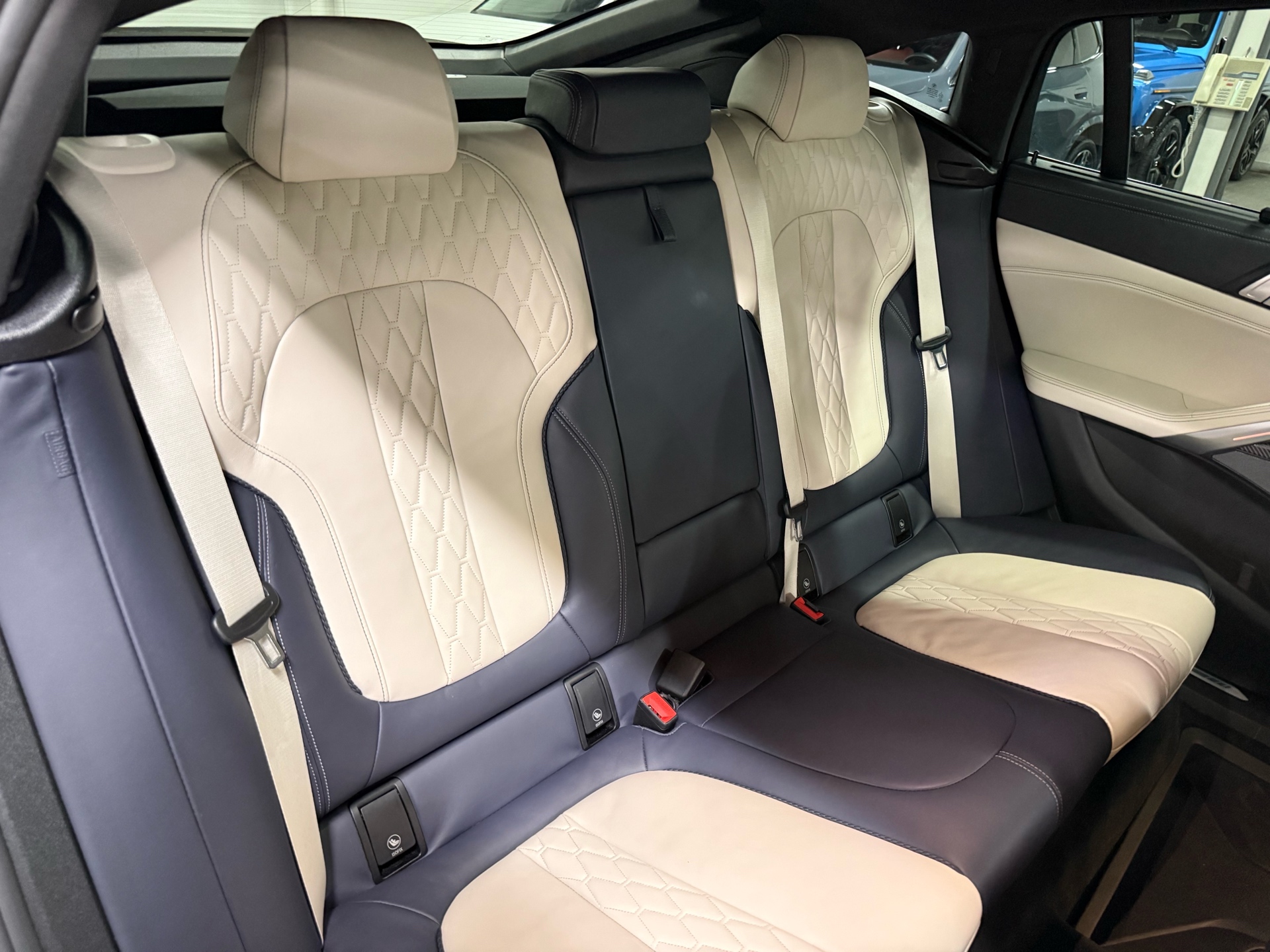 2022 BMW X6 M50i Sports Activity Coupe, 多伦多, 全款车