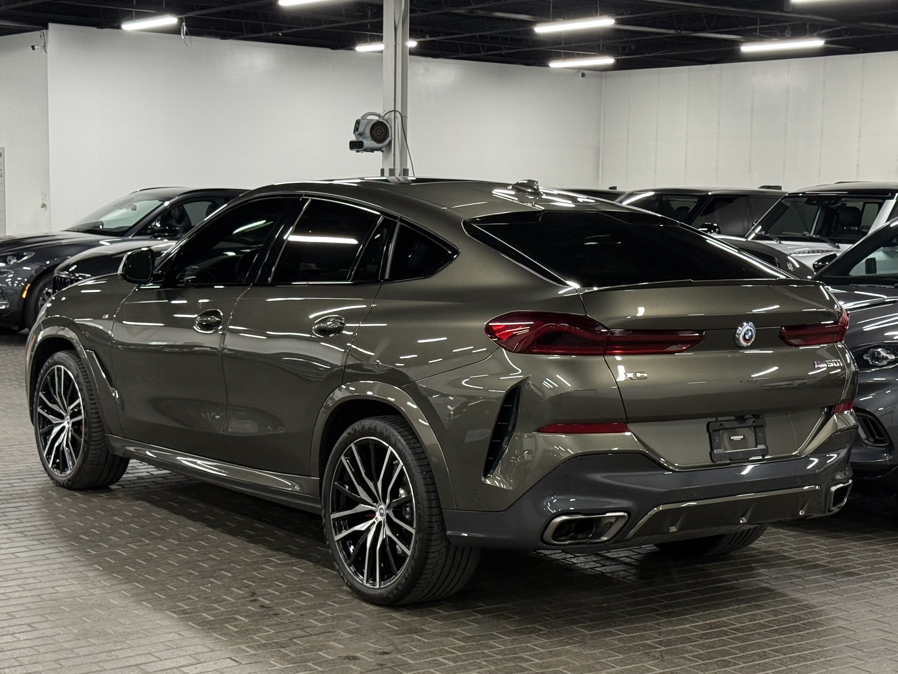 2022 BMW X6 M50i Sports Activity Coupe, 多伦多, 全款车