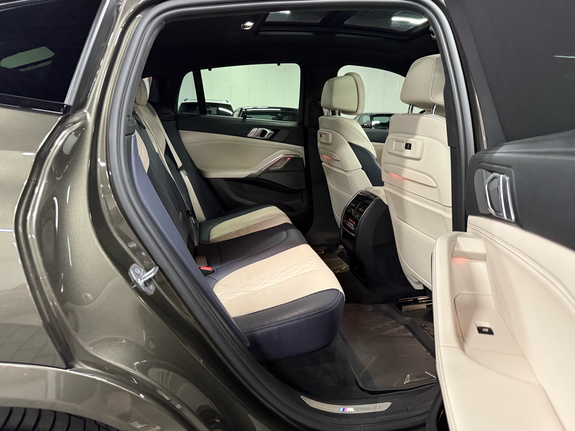 2022 BMW X6 M50i Sports Activity Coupe, 多伦多, 全款车