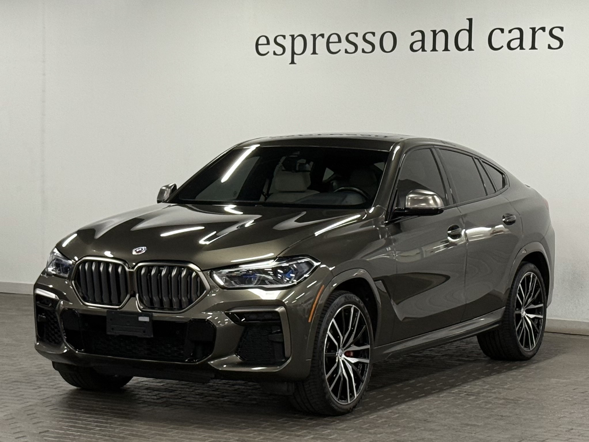 2022 BMW X6 M50i Sports Activity Coupe, 多伦多, 全款车