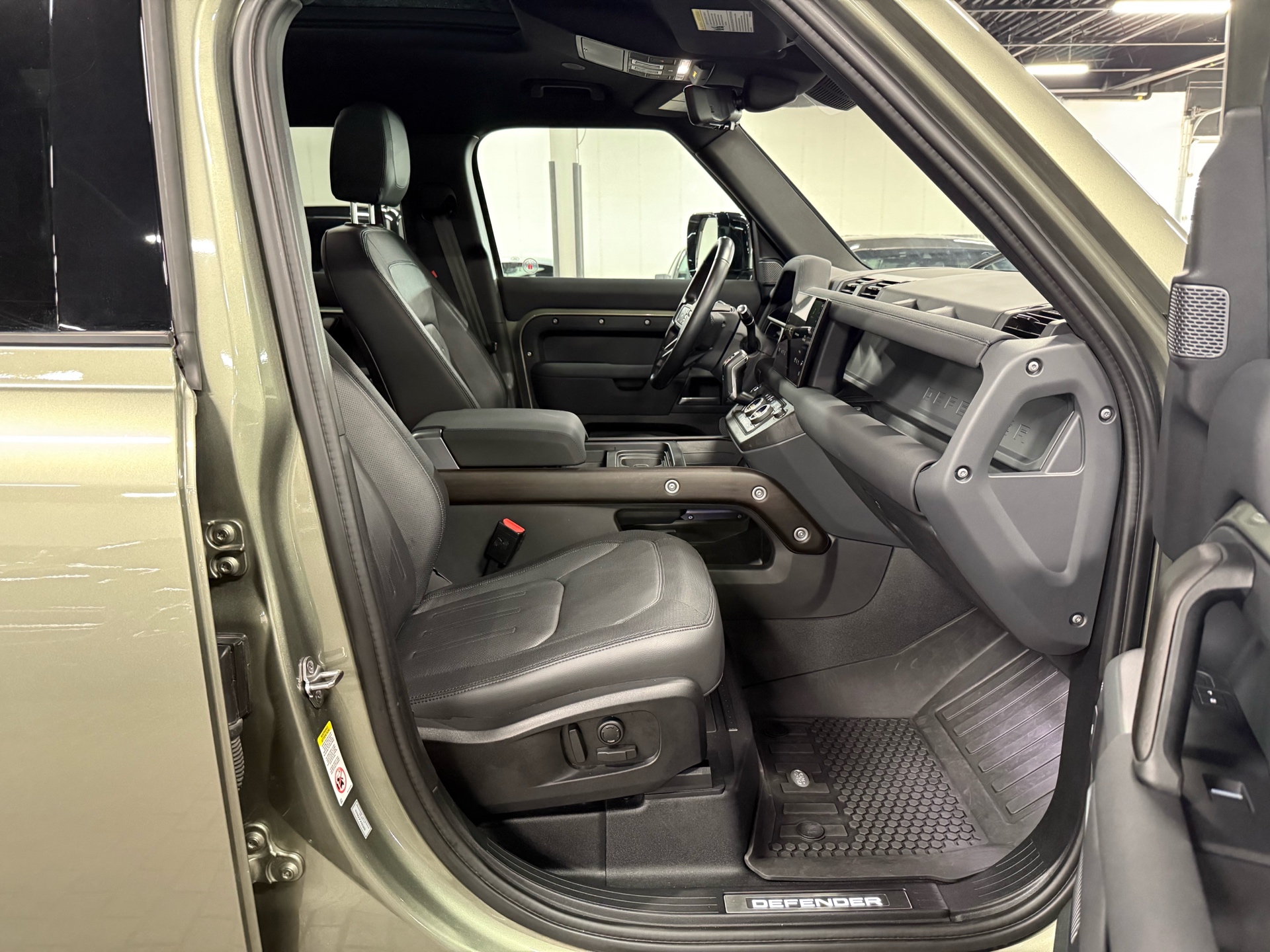 2022 Land Rover Defender 110 X-Dynamic SE AWD, Toronto, Cash