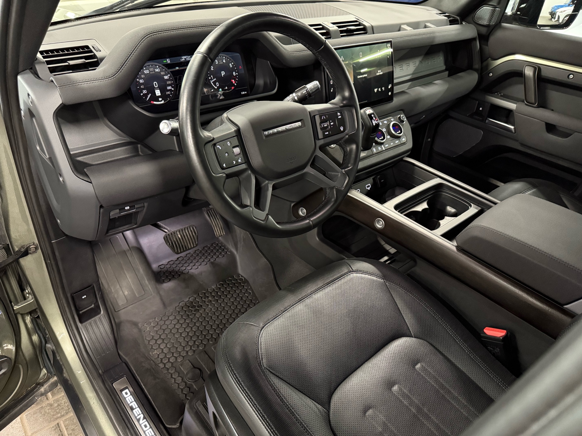 2022 Land Rover Defender 110 X-Dynamic SE AWD, Toronto, Cash