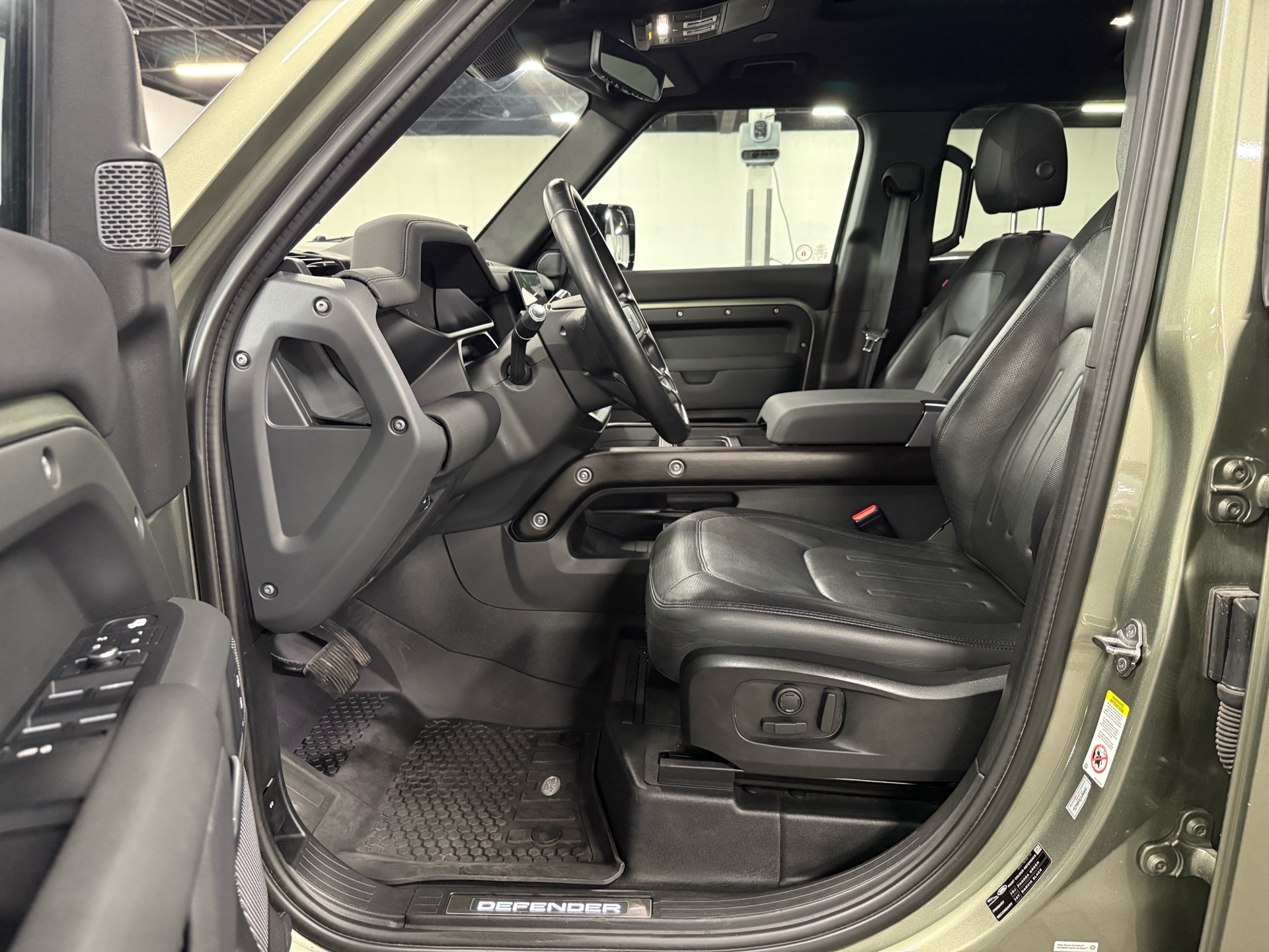2022 Land Rover Defender 110 X-Dynamic SE AWD, Toronto, Cash