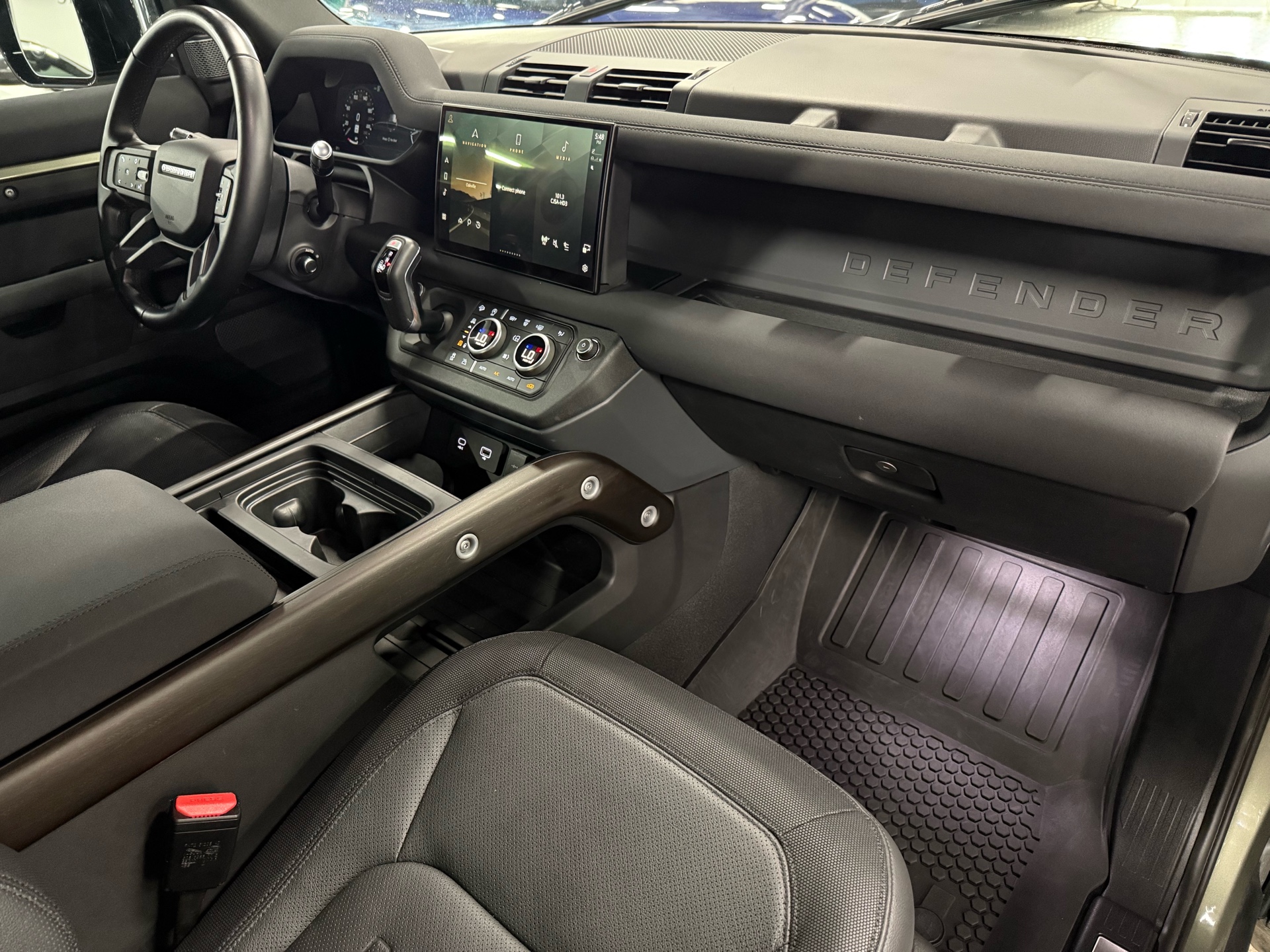 2022 Land Rover Defender 110 X-Dynamic SE AWD, Toronto, Cash