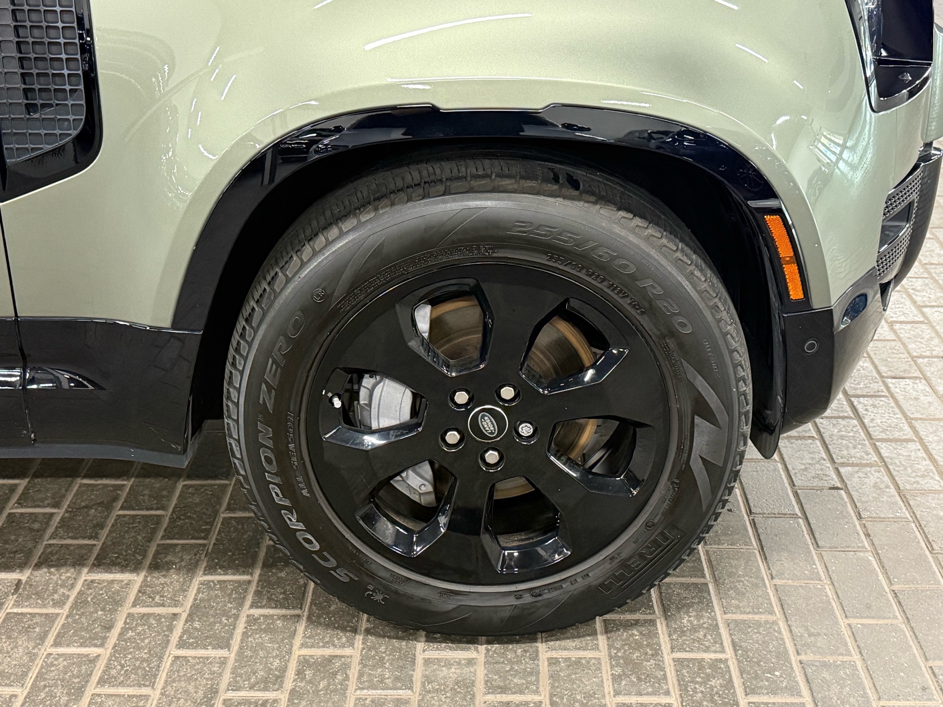2022 Land Rover Defender 110 X-Dynamic SE AWD, Toronto, Cash