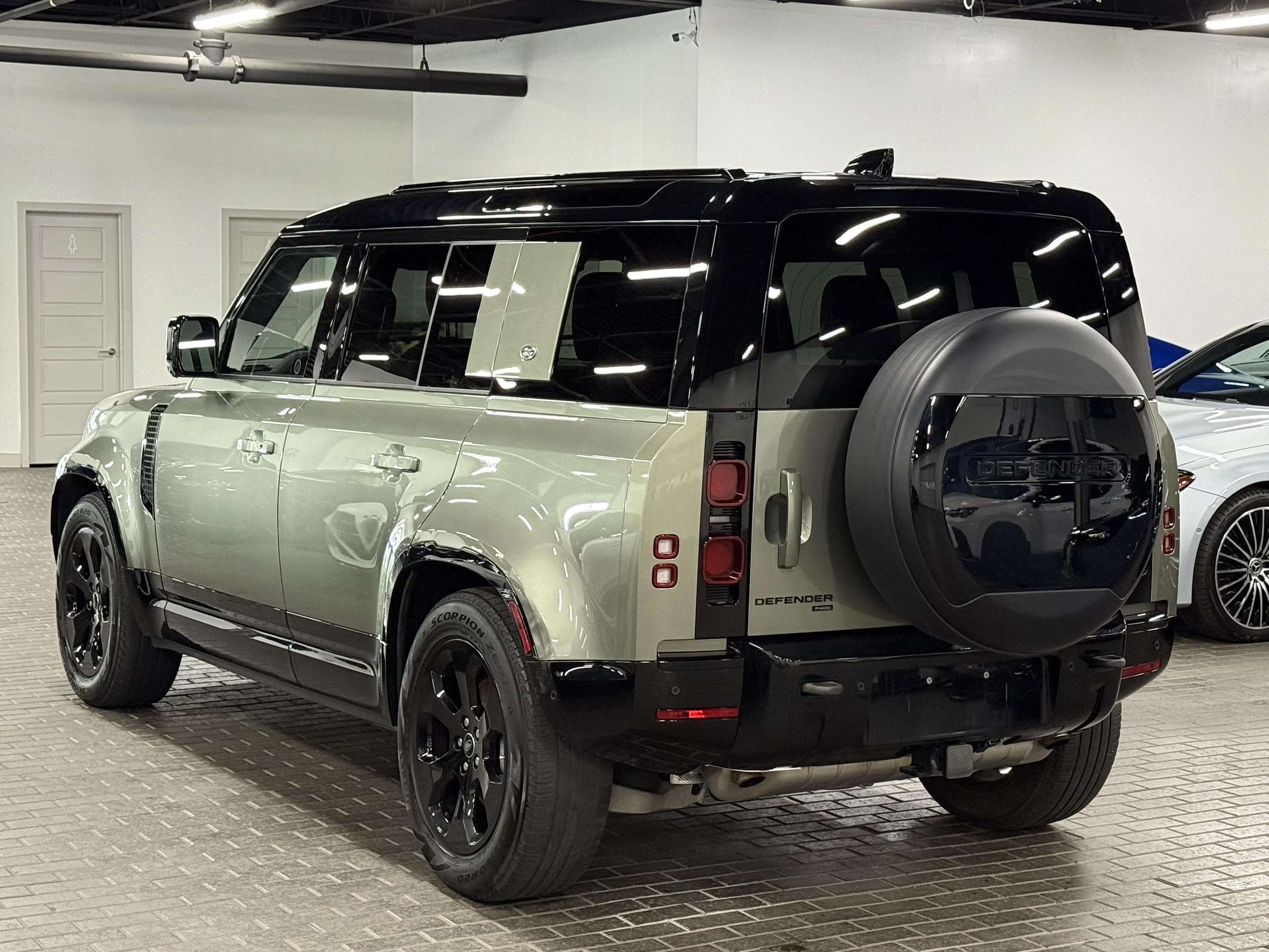 2022 Land Rover Defender 110 X-Dynamic SE AWD, Toronto, Cash