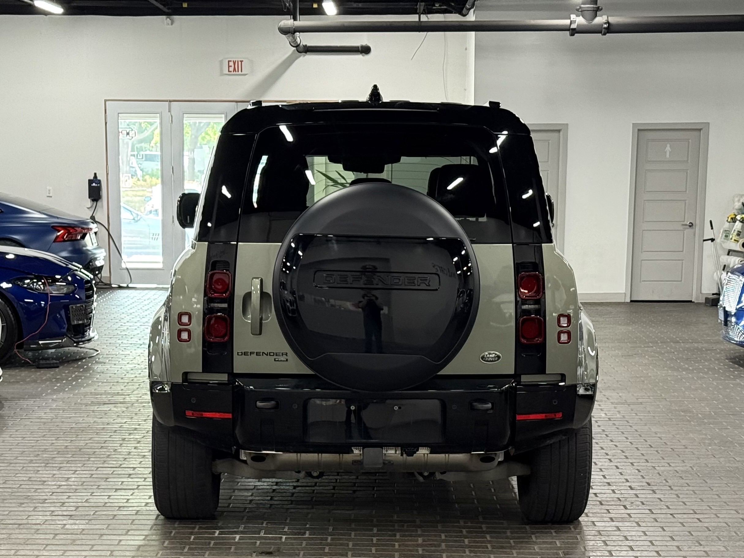 2022 Land Rover Defender 110 X-Dynamic SE AWD, Toronto, Cash