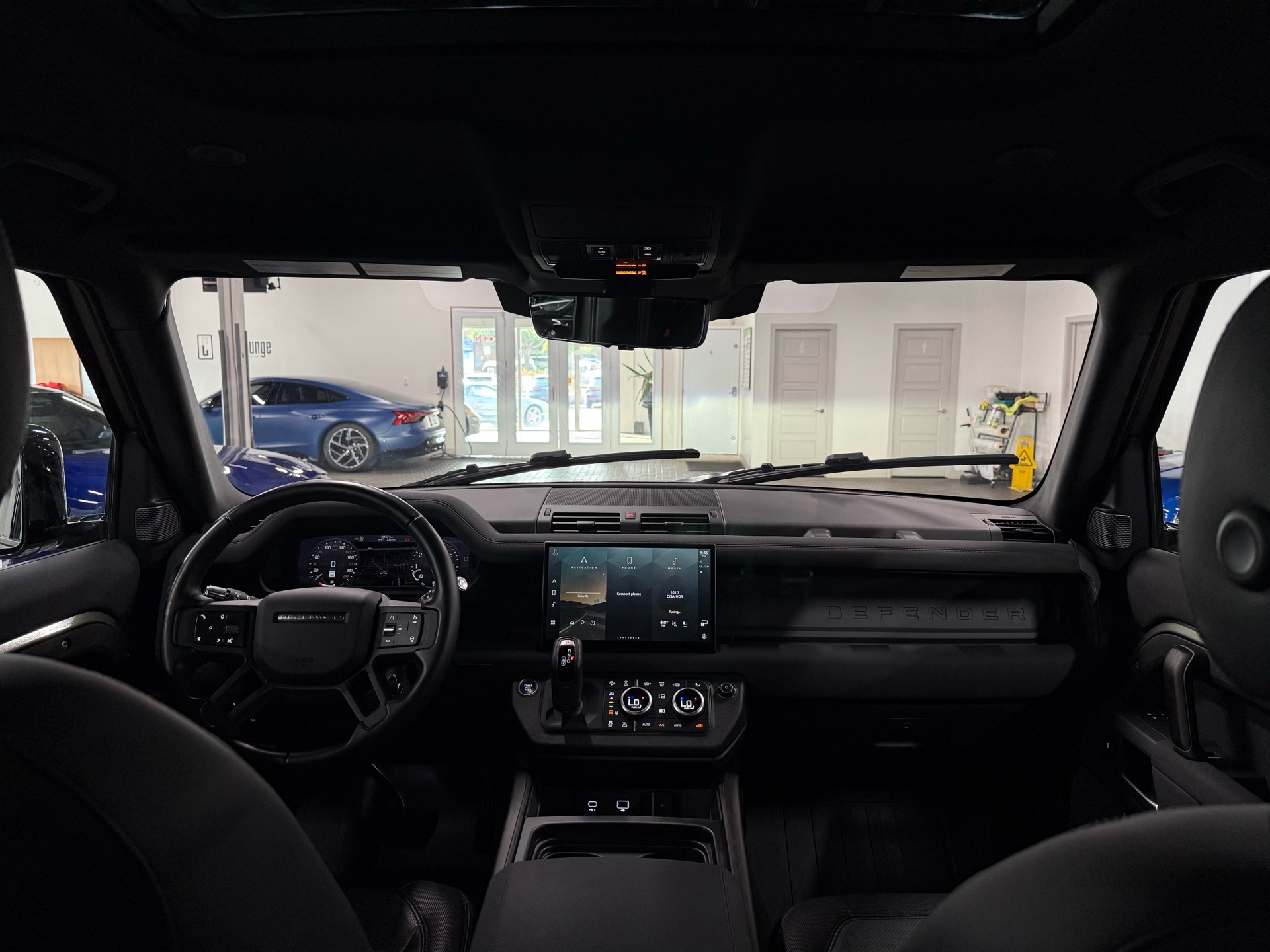 2022 Land Rover Defender 110 X-Dynamic SE AWD, Toronto, Cash