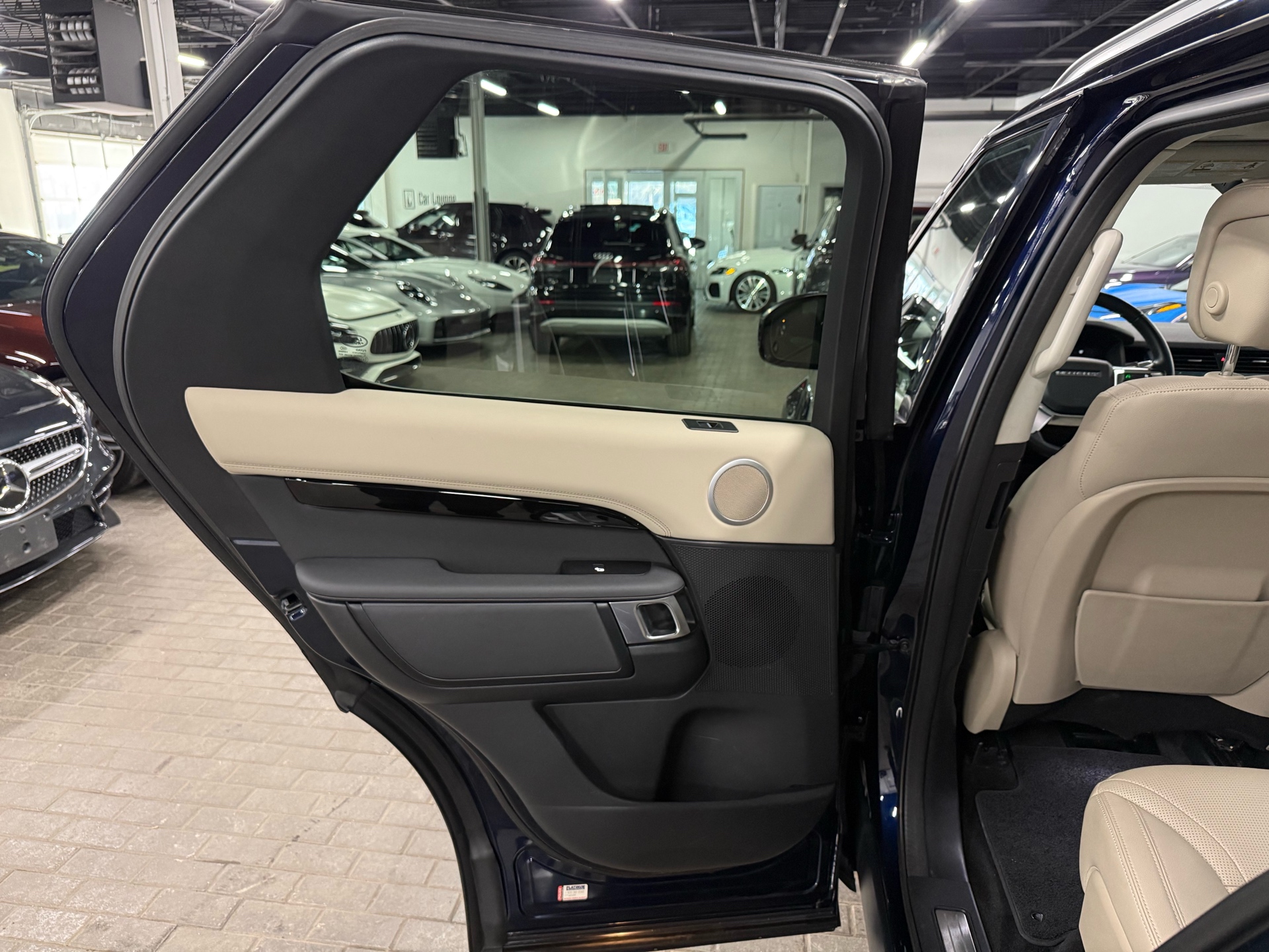 2022 Land Rover Discovery P360 S, 多伦多, 全款车