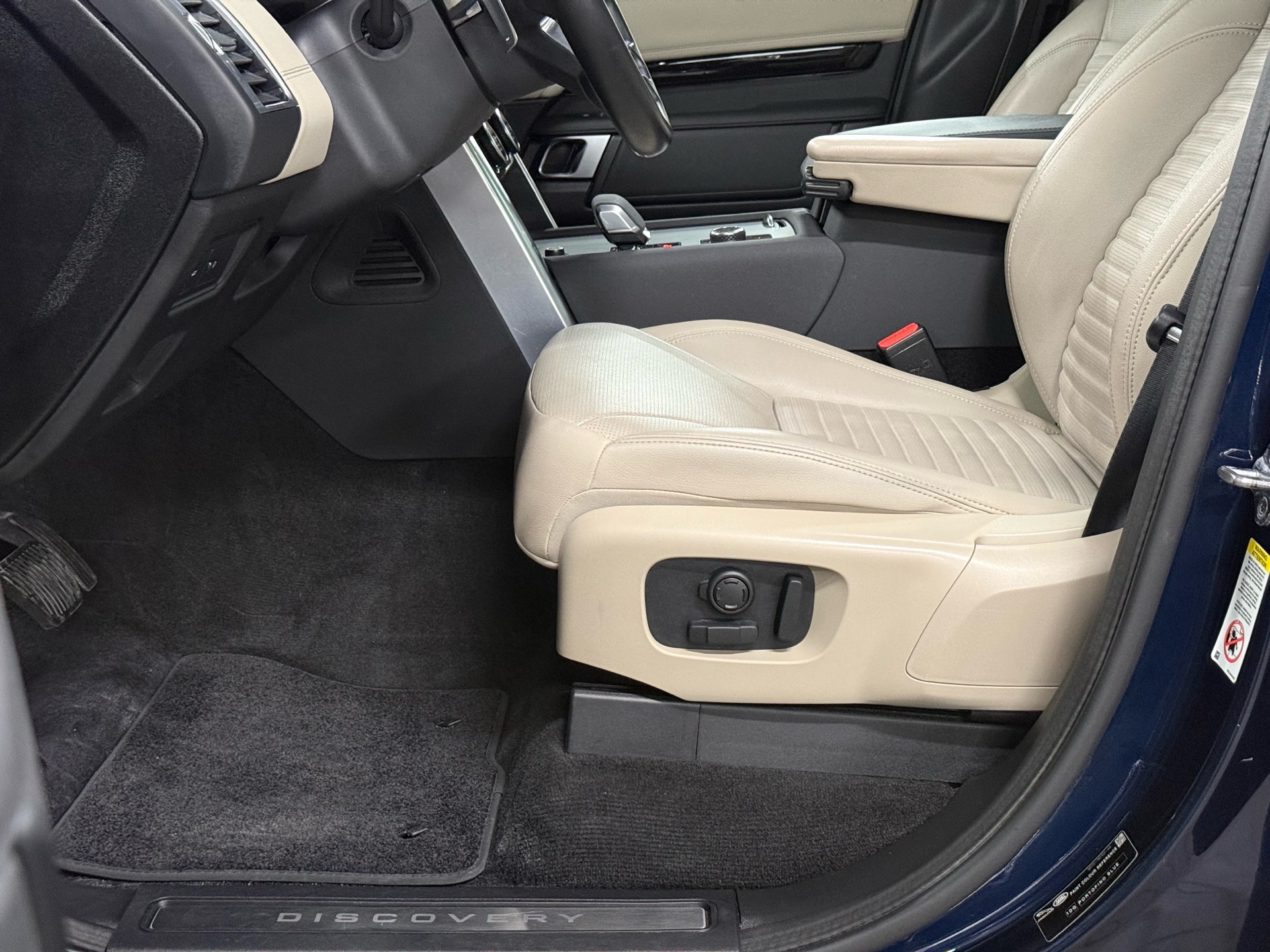 2022 Land Rover Discovery P360 S, 多伦多, 全款车