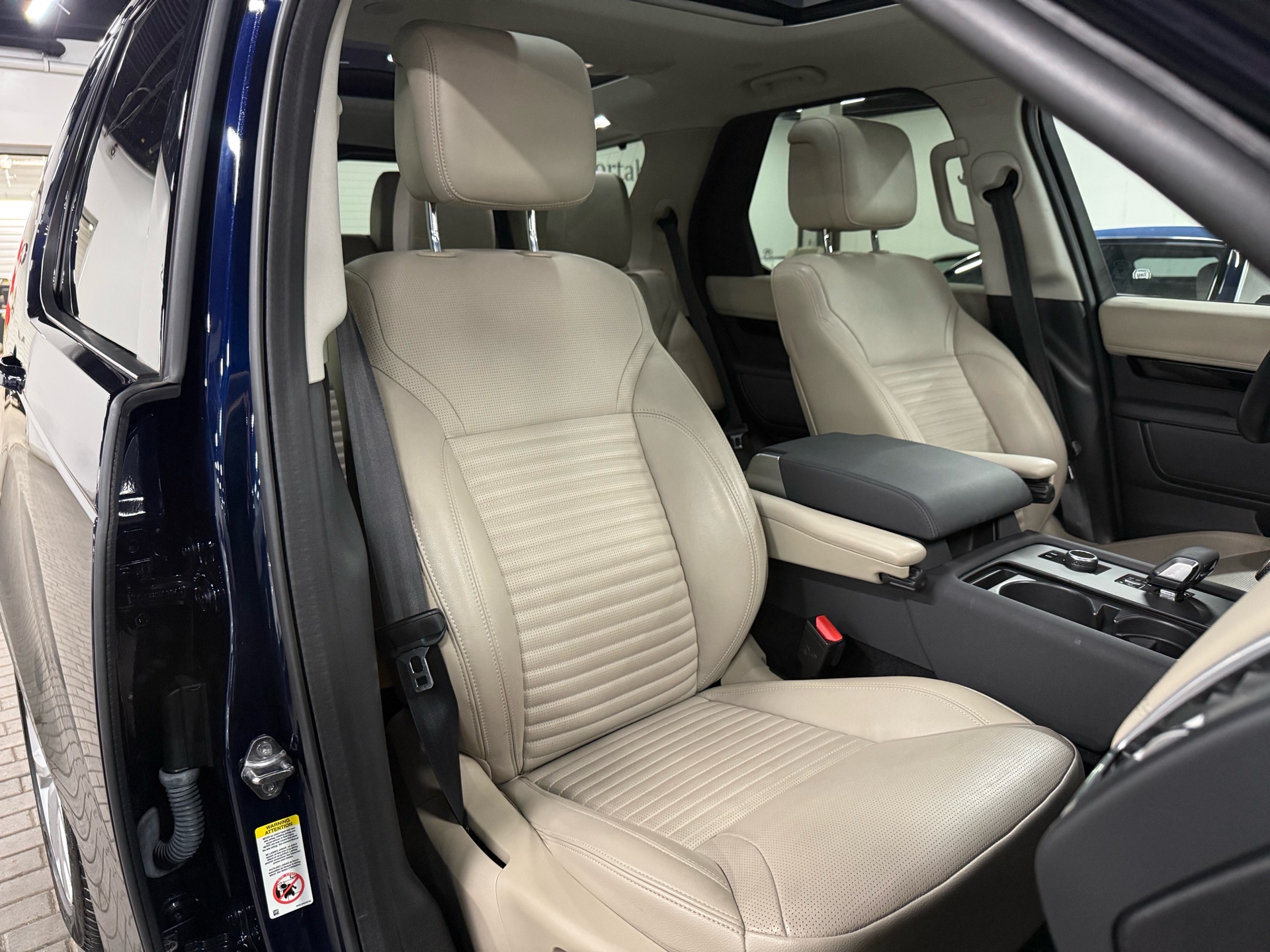 2022 Land Rover Discovery P360 S, 多伦多, 全款车