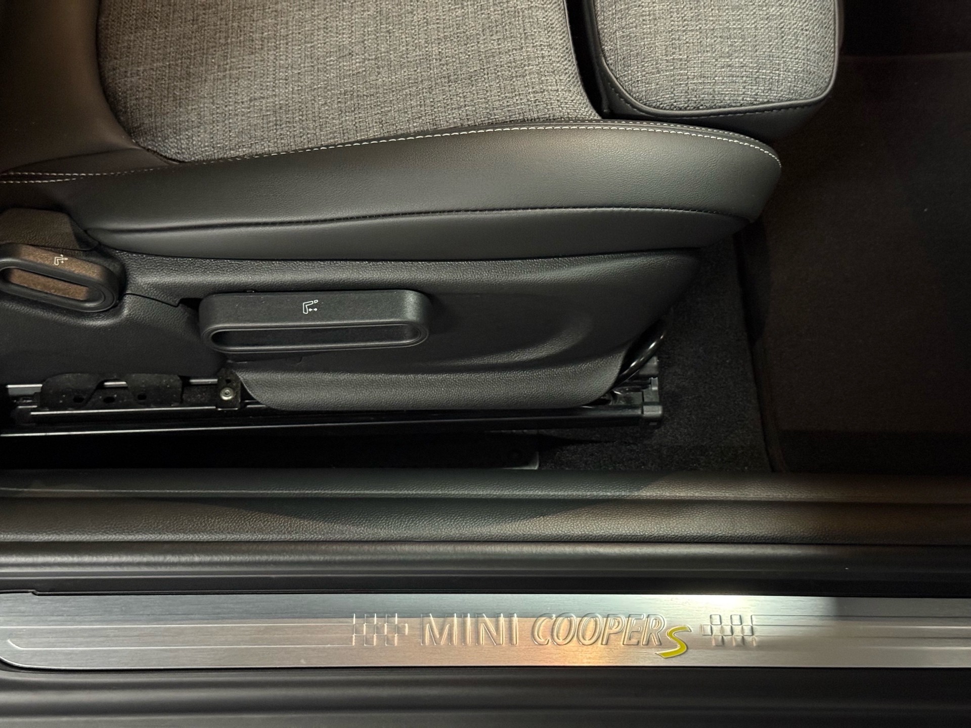 2022 MINI 3 Door Cooper SE | ELECTRIC EV, Toronto, Cash