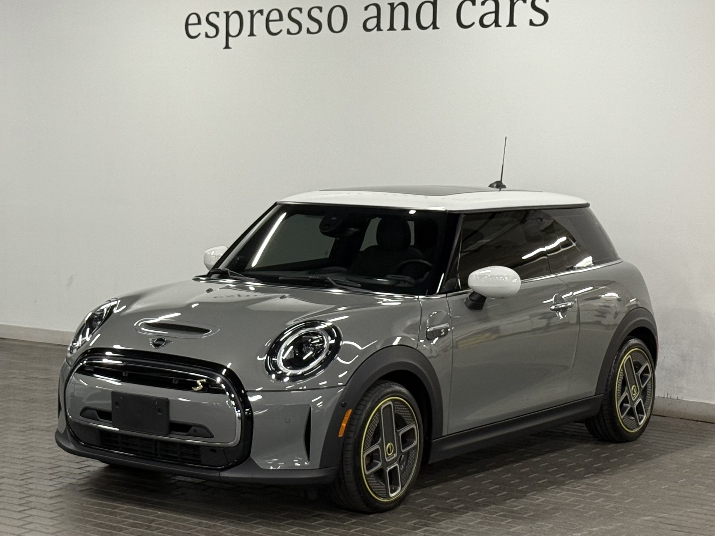 2022 MINI 3 Door Cooper SE | ELECTRIC EV, Toronto, Cash