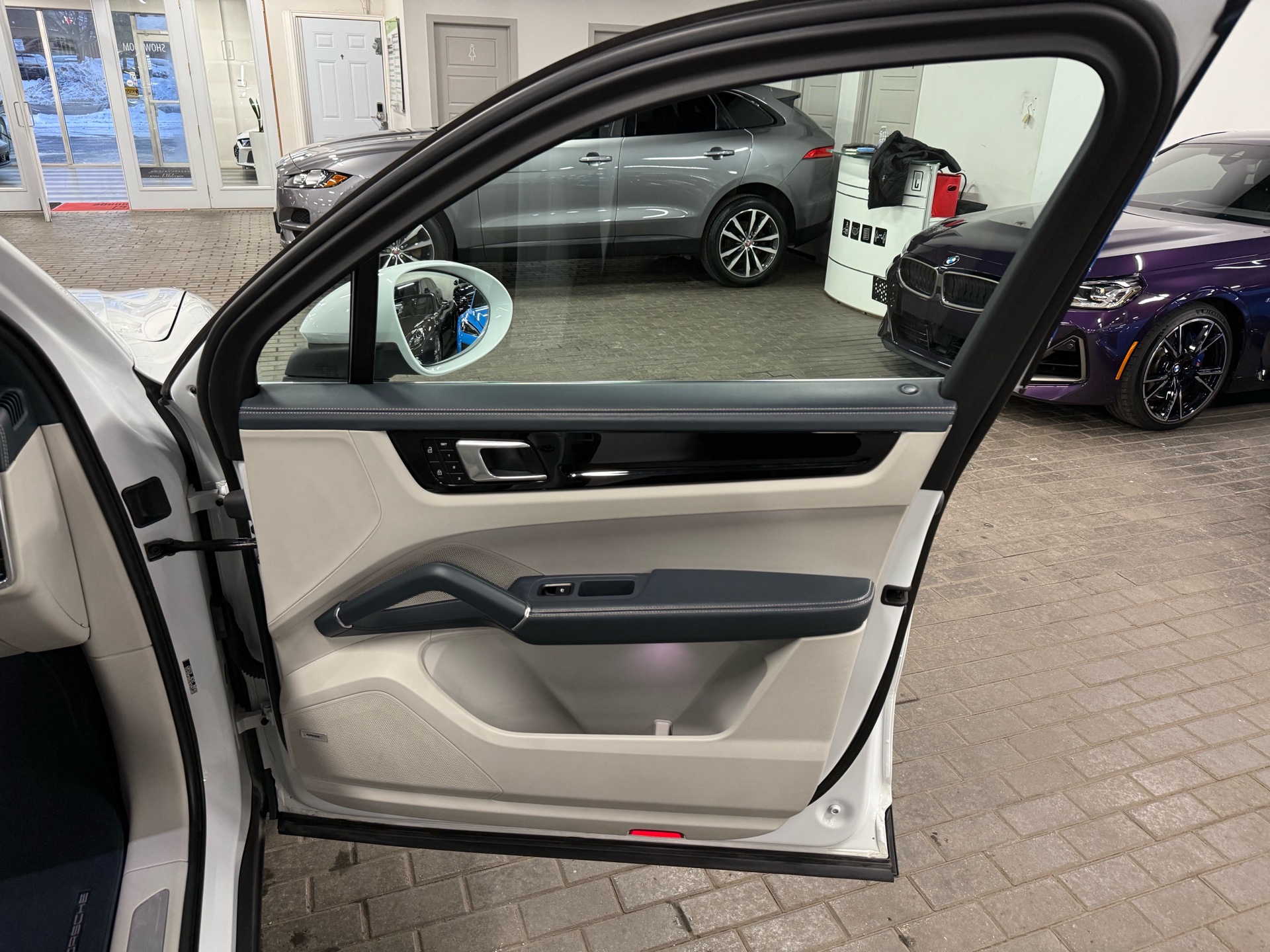 2022 Porsche Cayenne AWD, 多伦多, 全款车