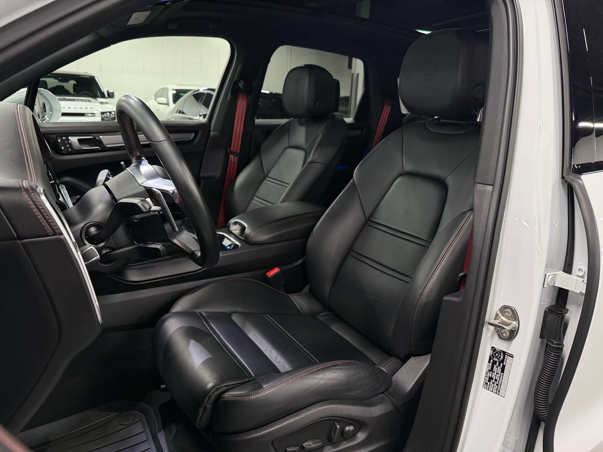 2022 Porsche Cayenne PLATINUM EDITION, 多伦多, 全款车