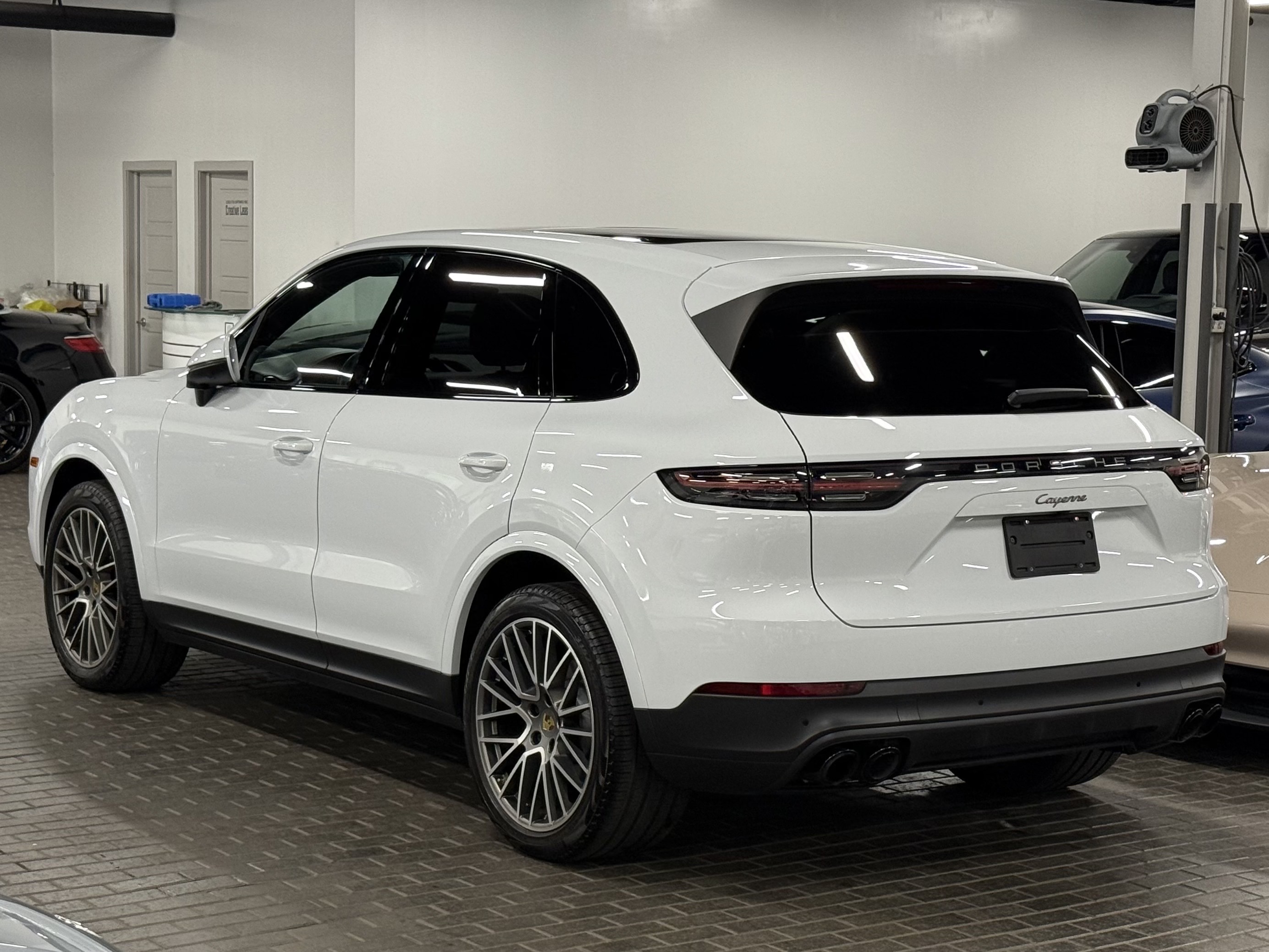 2022 Porsche Cayenne PLATINUM EDITION, 多伦多, 全款车