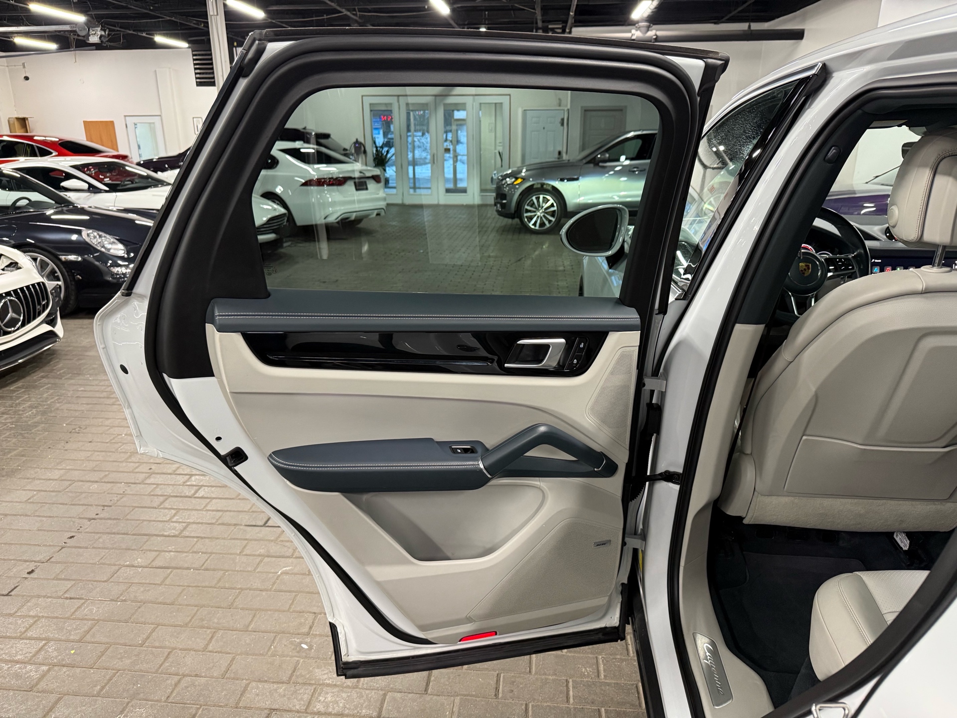 2022 Porsche Cayenne AWD, 多伦多, 全款车