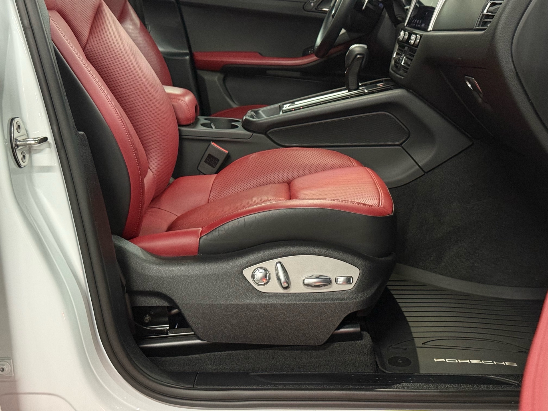 2022 Porsche Macan AWD | FULL LEATHER DASH, 多伦多, 全款车