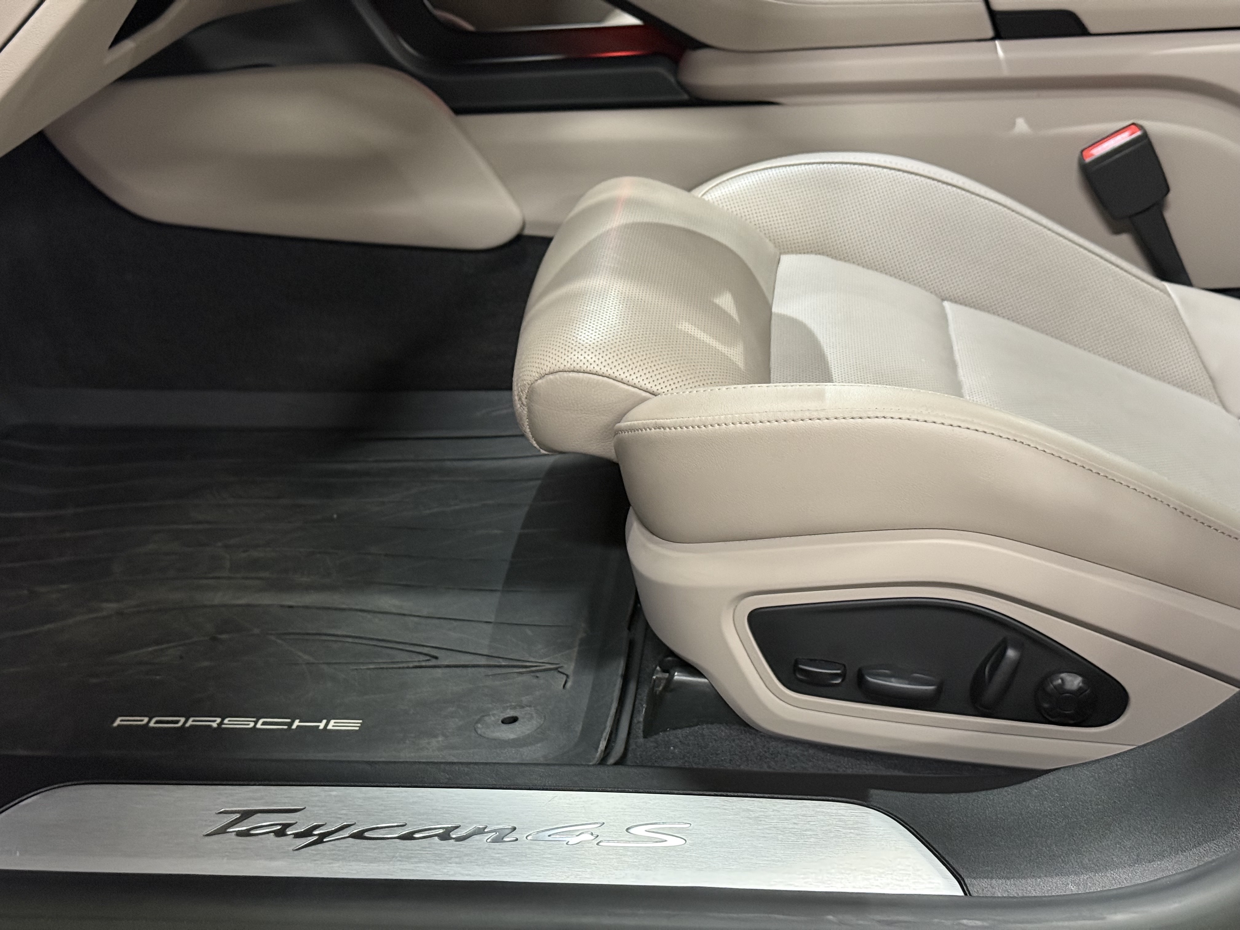 2022 Porsche  Taycan  4S AWD , Toronto, Lease Quote Provided