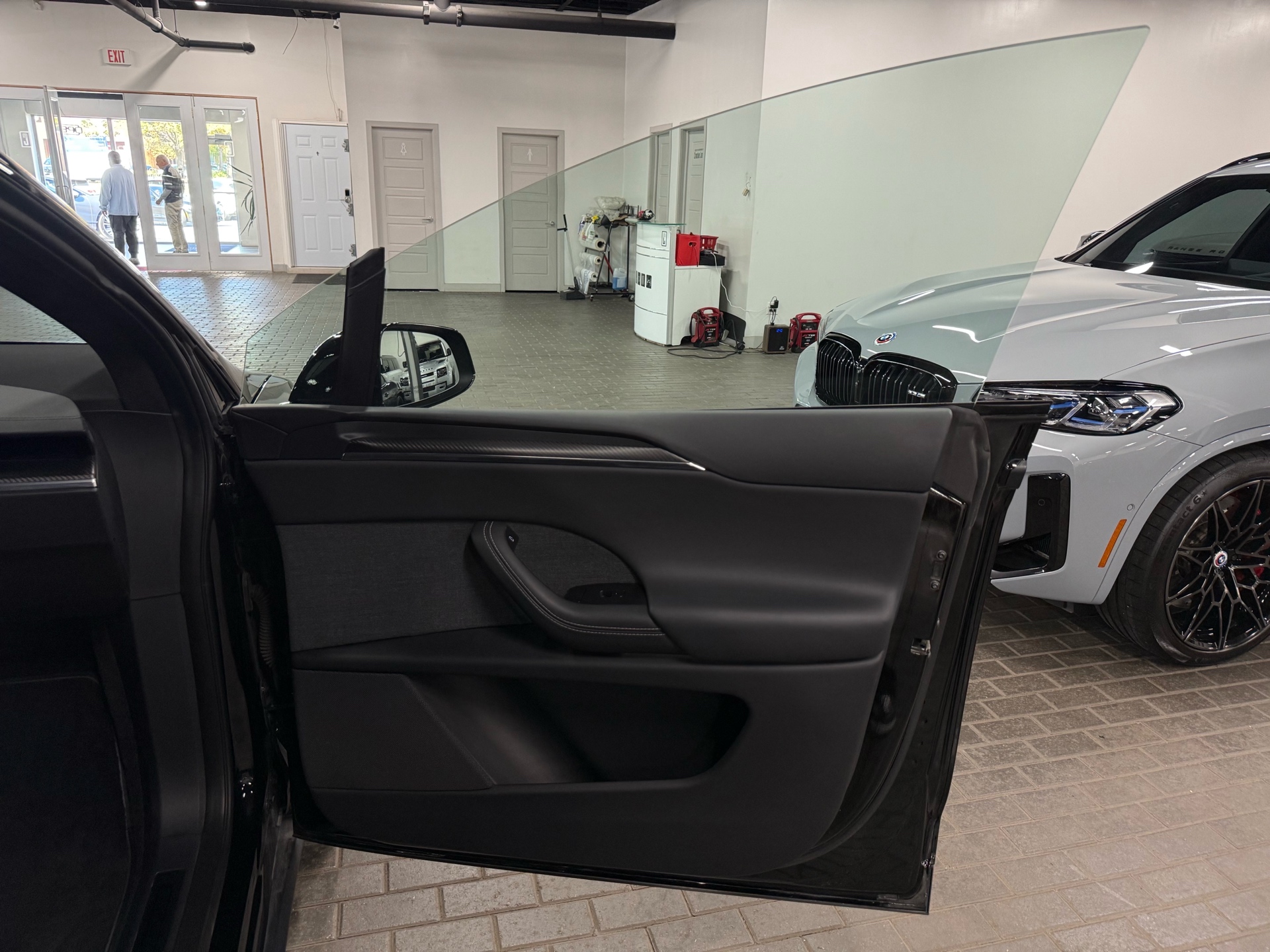 2022 Tesla Model X Plaid AWD, Toronto, Cash