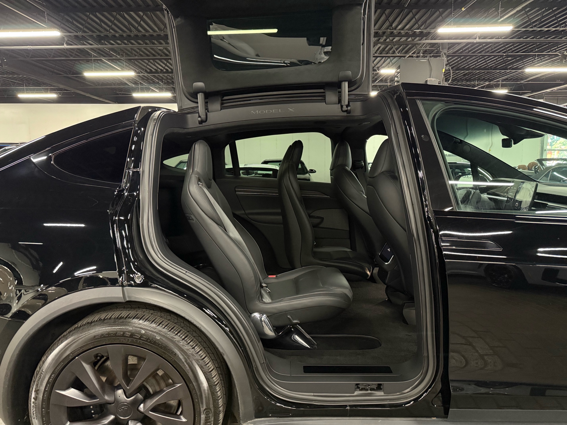 2022 Tesla Model X Plaid AWD, Toronto, Cash