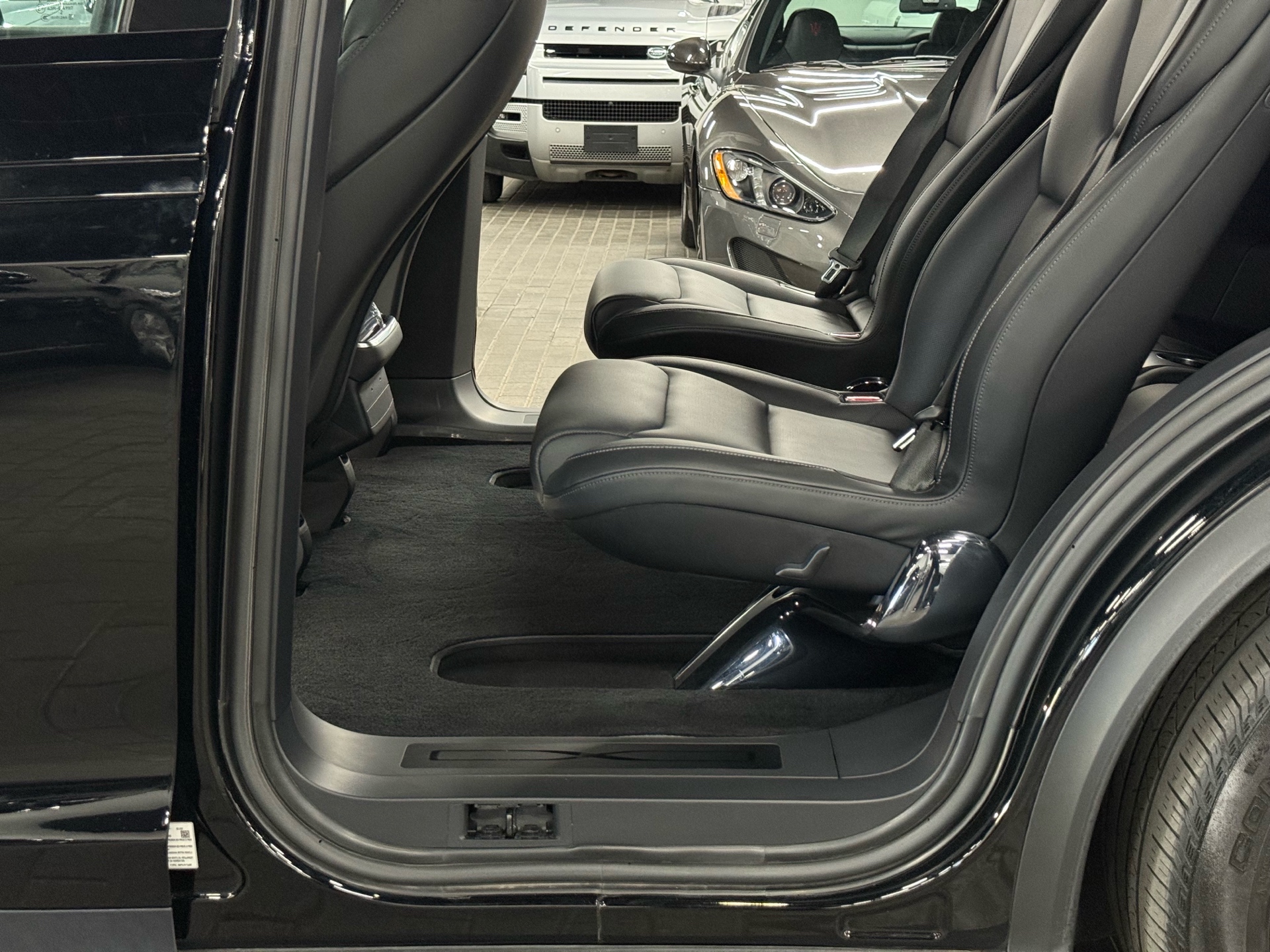 2022 Tesla Model X Plaid AWD, Toronto, Cash
