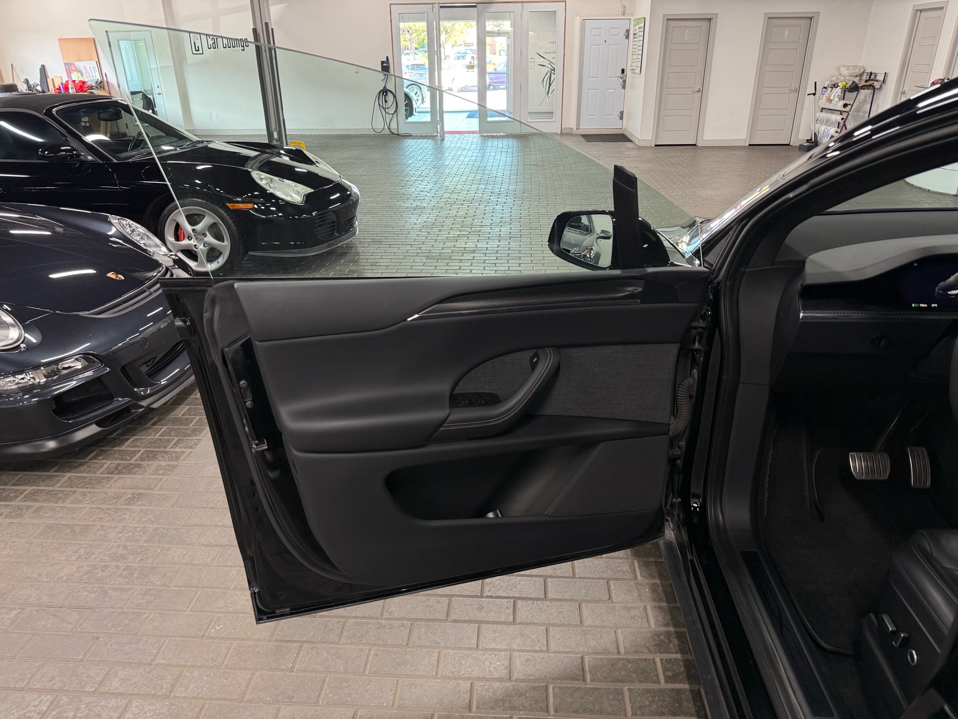 2022 Tesla Model X Plaid AWD, Toronto, Cash