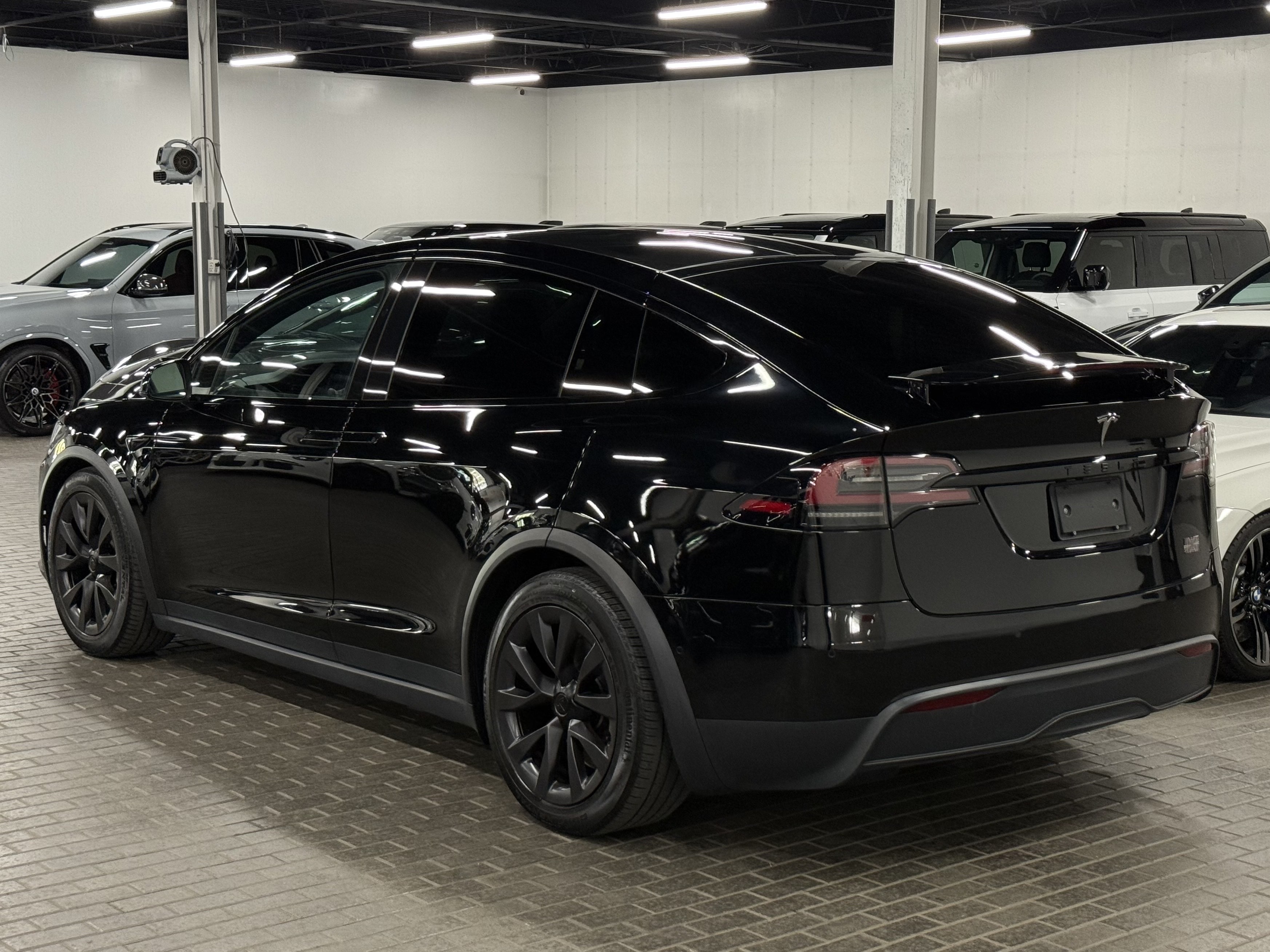 2022 Tesla Model X Plaid AWD, Toronto, Cash