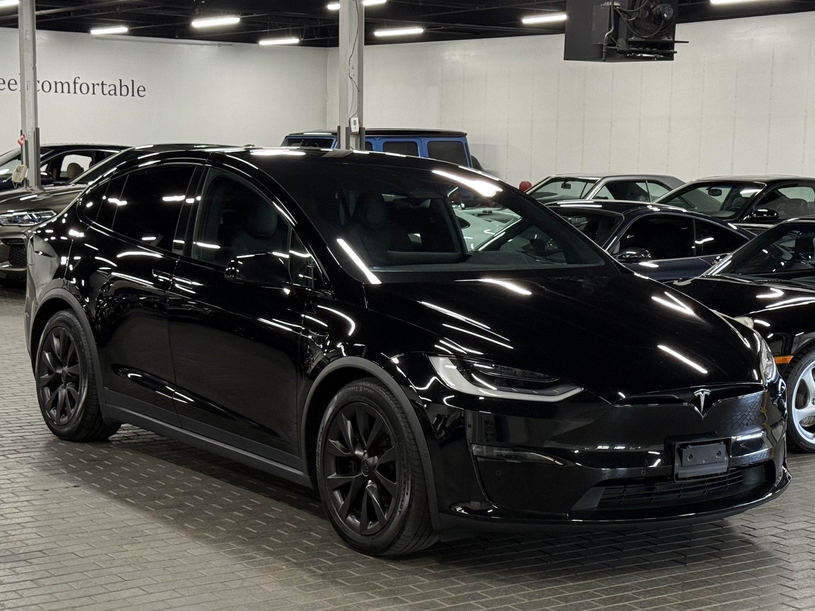 2022 Tesla Model X Plaid AWD, Toronto, Cash