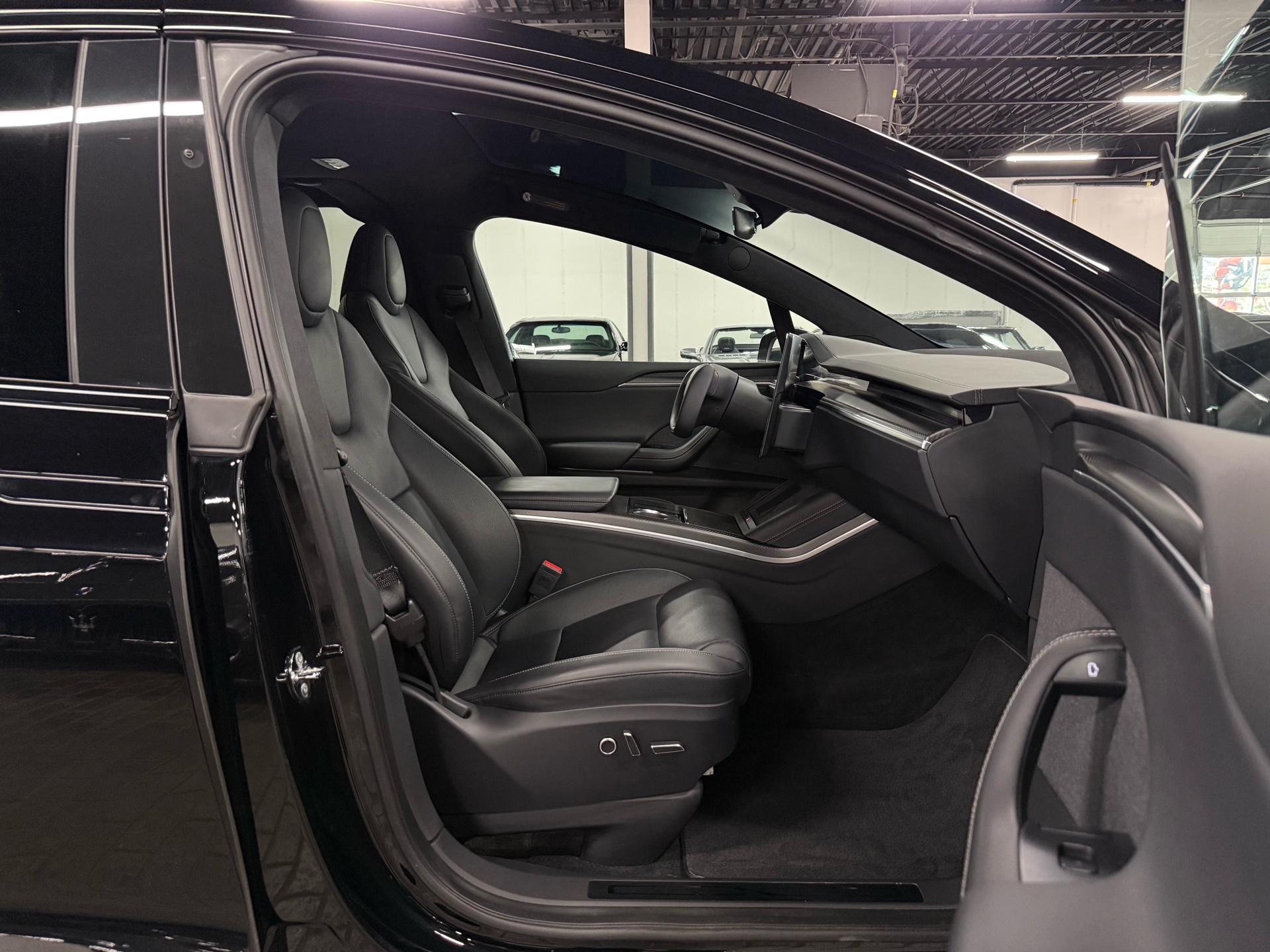 2022 Tesla Model X Plaid AWD, Toronto, Cash