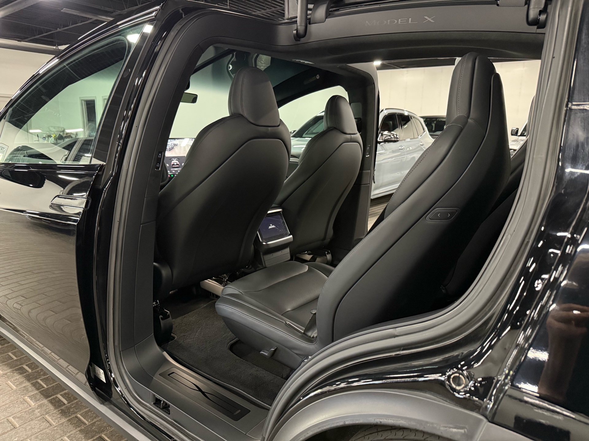 2022 Tesla Model X Plaid AWD, Toronto, Cash