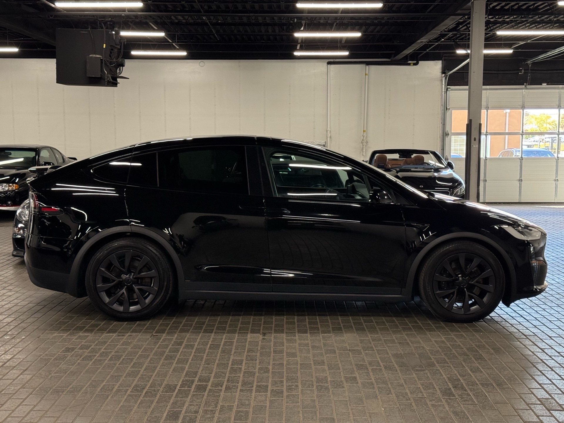 2022 Tesla Model X Plaid AWD, Toronto, Cash