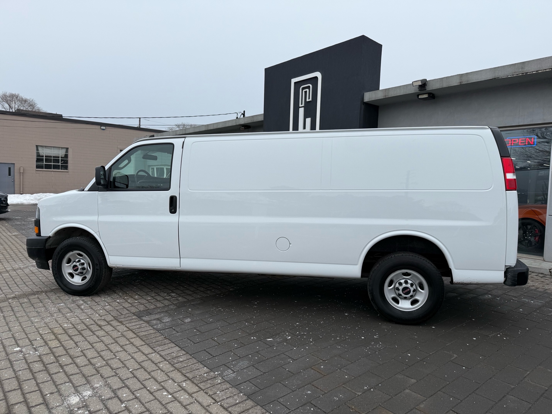 2023 GMC Savana Cargo RWD 2500 EXTENDED 155", 多伦多, 全款车