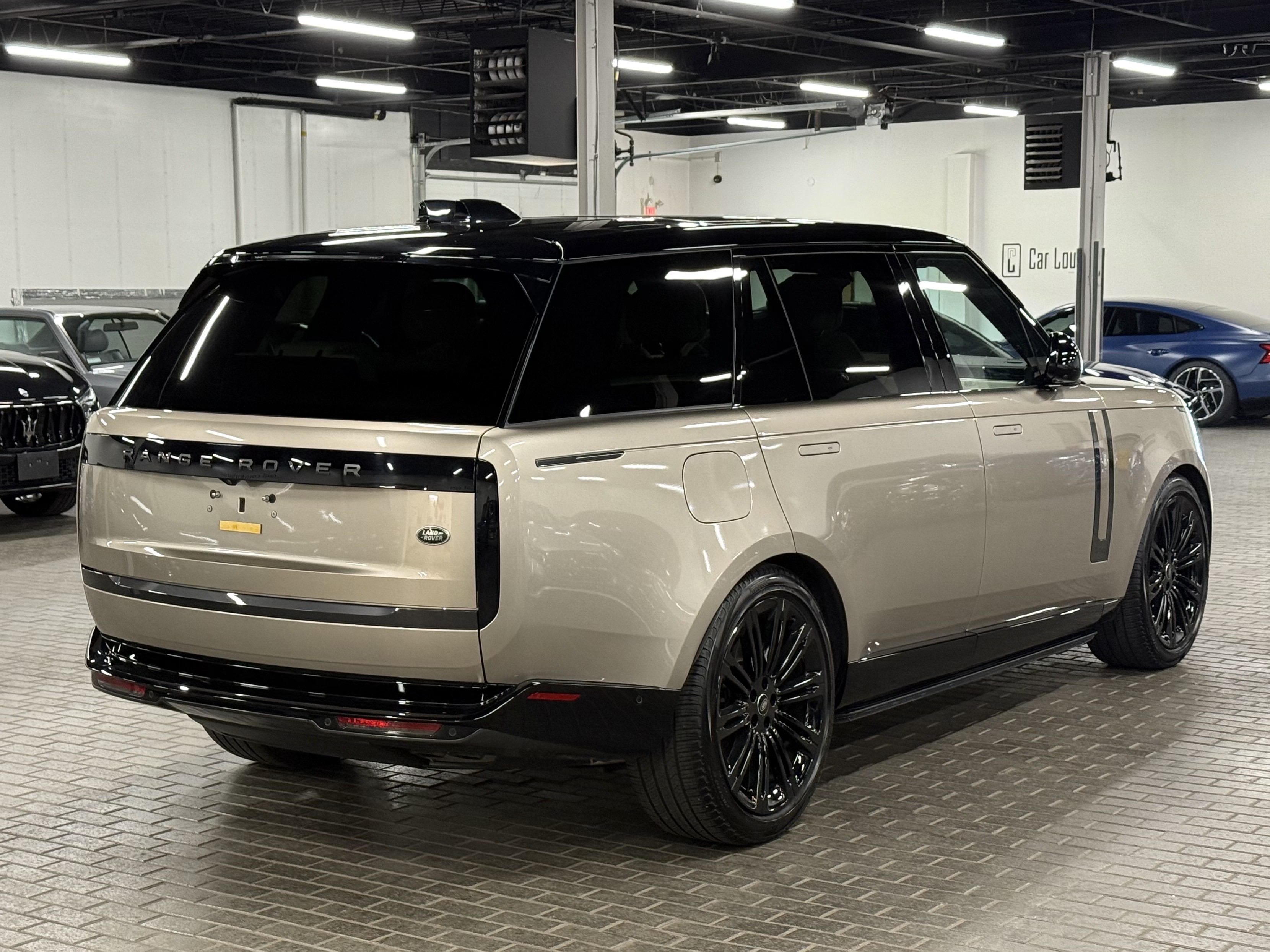 2023 Land Rover Range Rover P530 SE LWB, Toronto, Cash