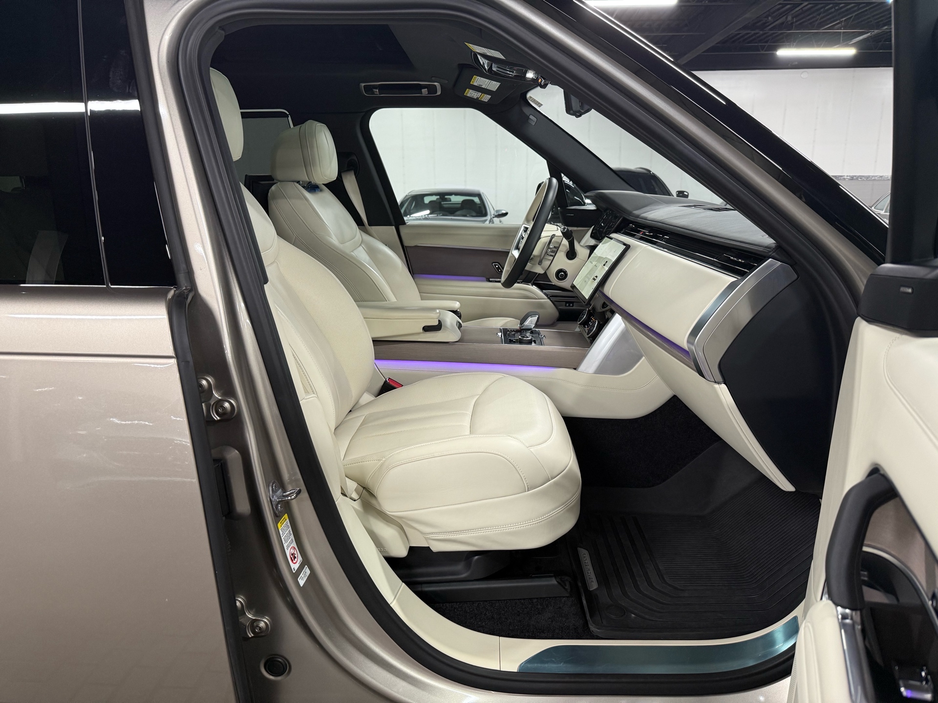 2023 Land Rover Range Rover P530 SE LWB, Toronto, Cash