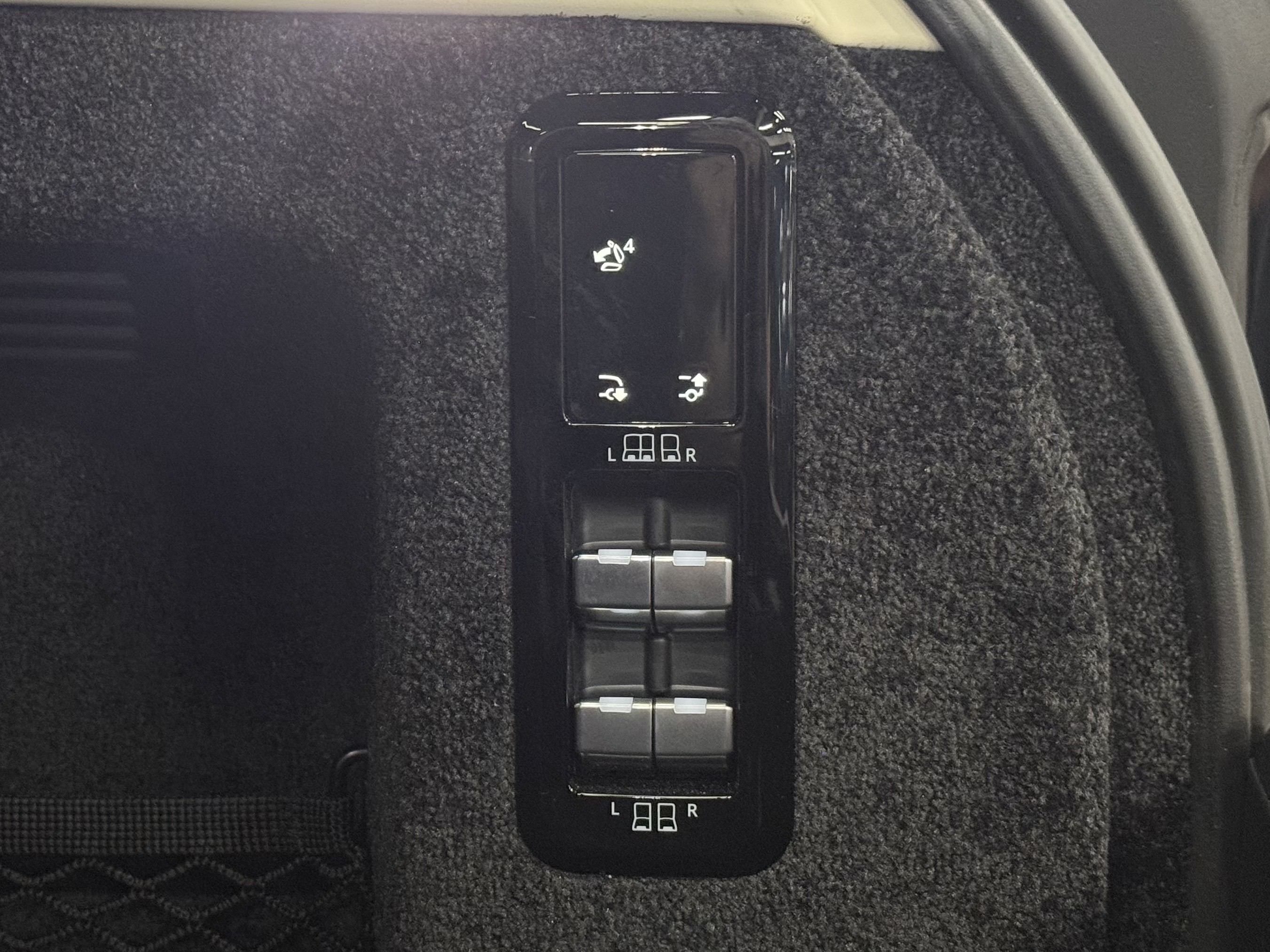 2023 Land Rover Range Rover P530 SE LWB, Toronto, Cash