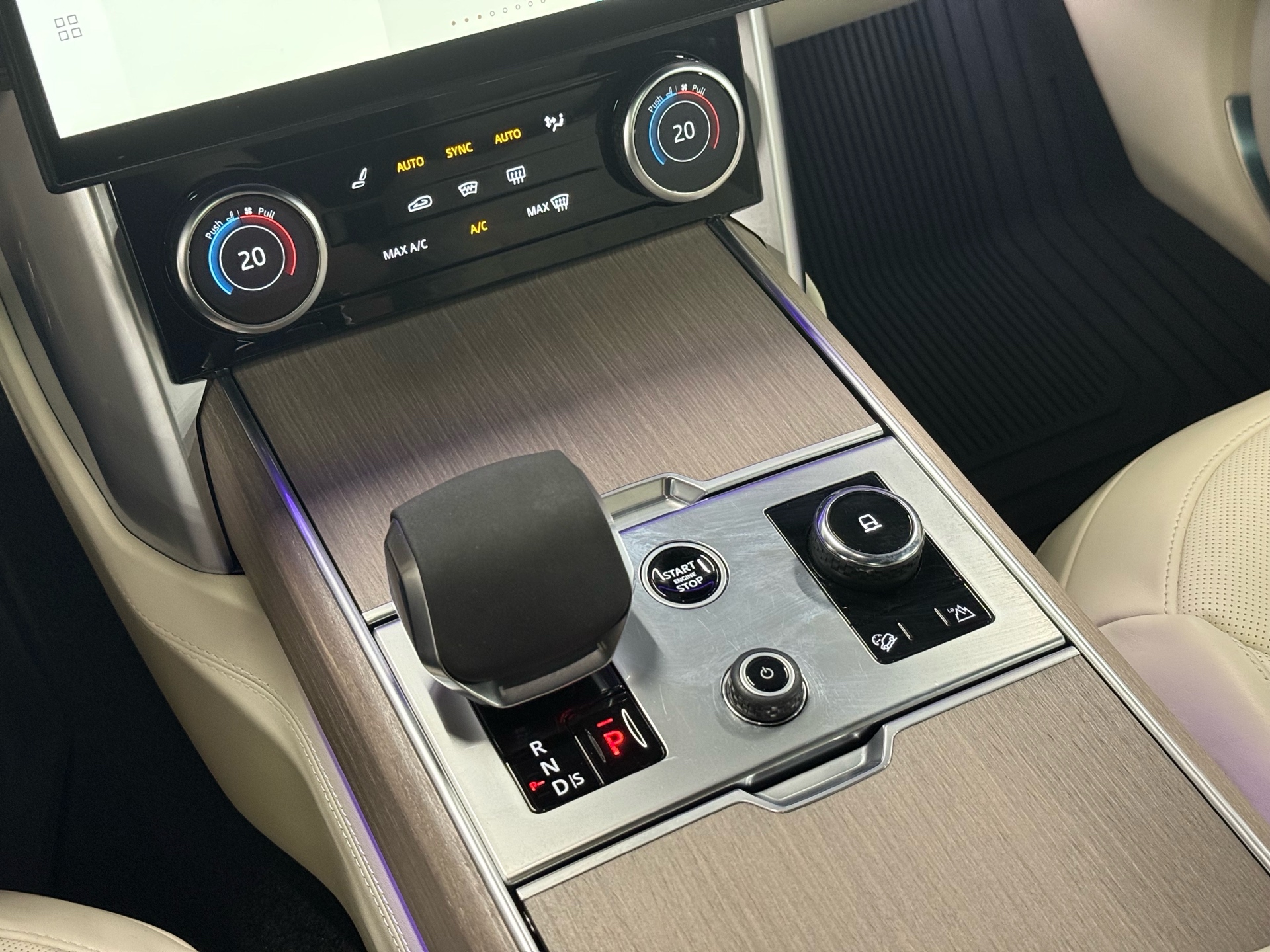 2023 Land Rover Range Rover P530 SE LWB, Toronto, Cash
