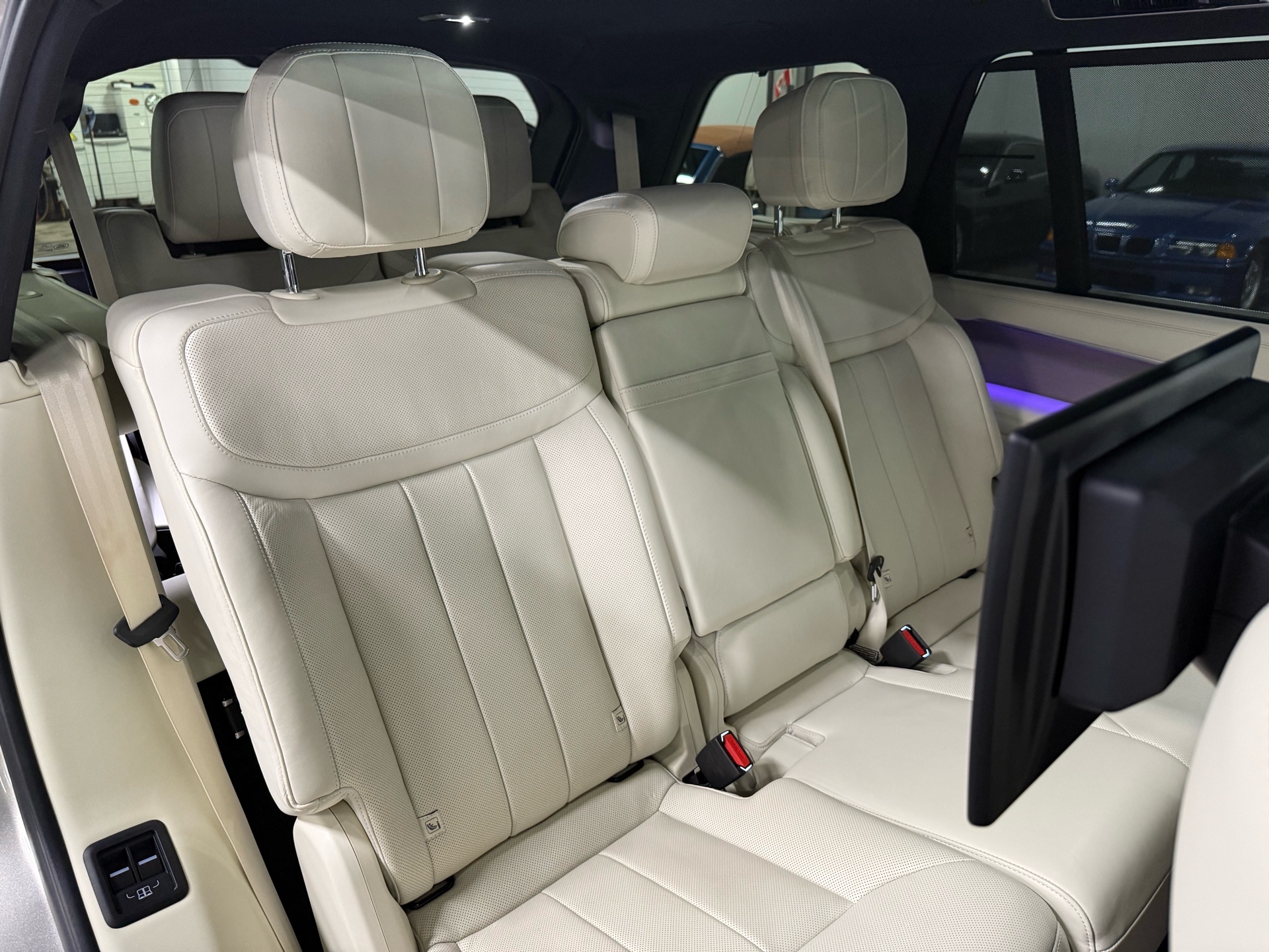 2023 Land Rover Range Rover P530 SE LWB, Toronto, Cash