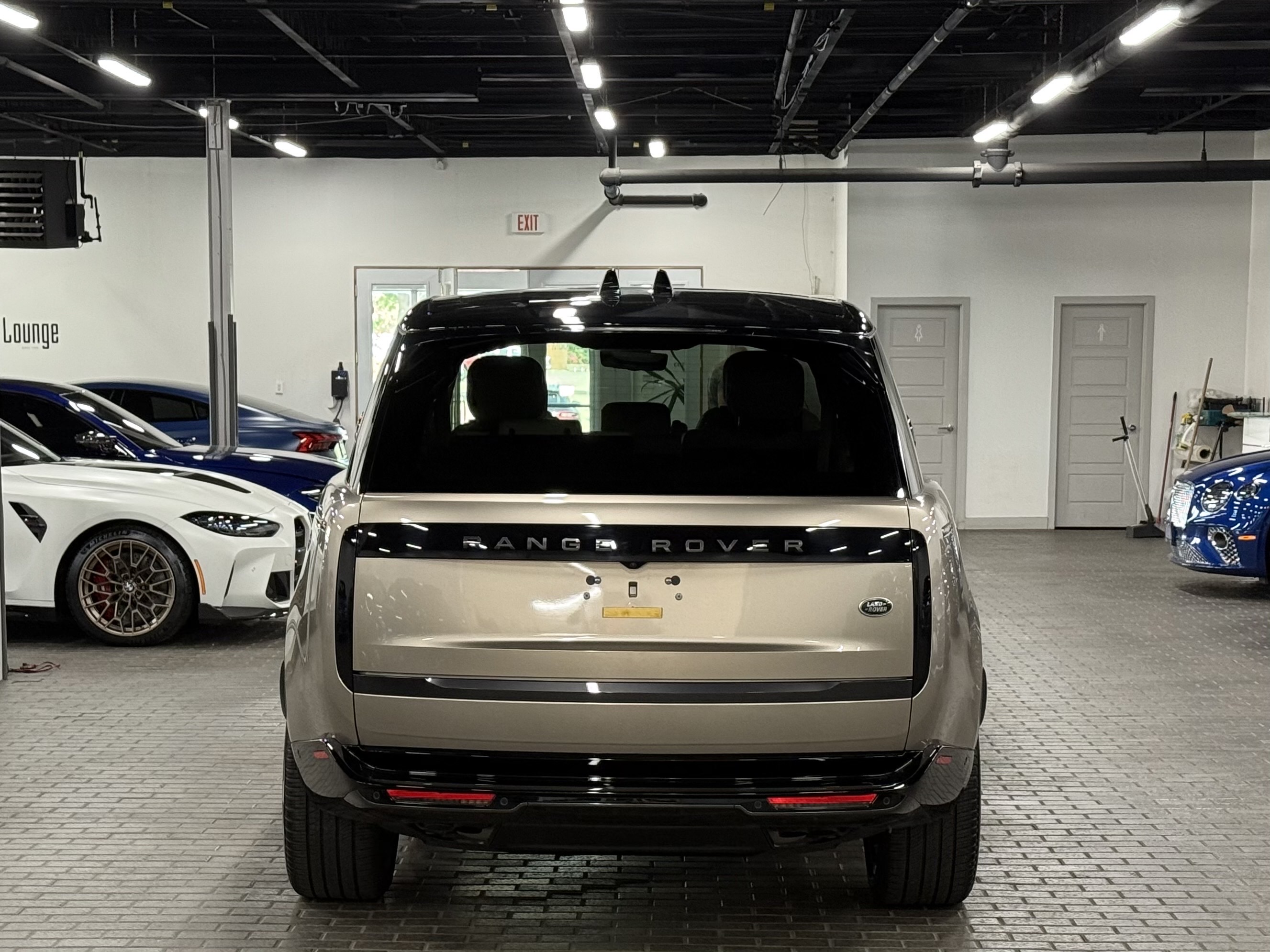 2023 Land Rover Range Rover P530 SE LWB, Toronto, Cash