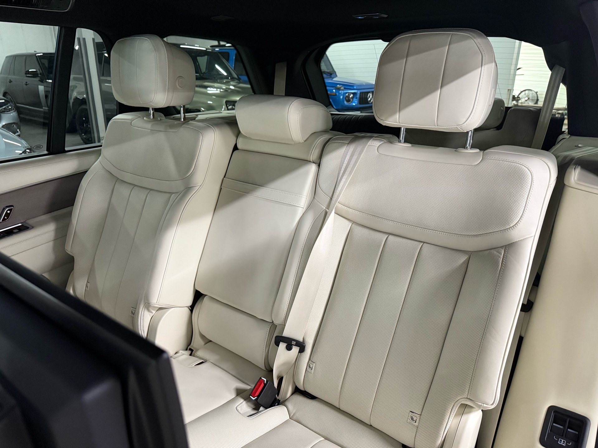 2023 Land Rover Range Rover P530 SE LWB, Toronto, Cash