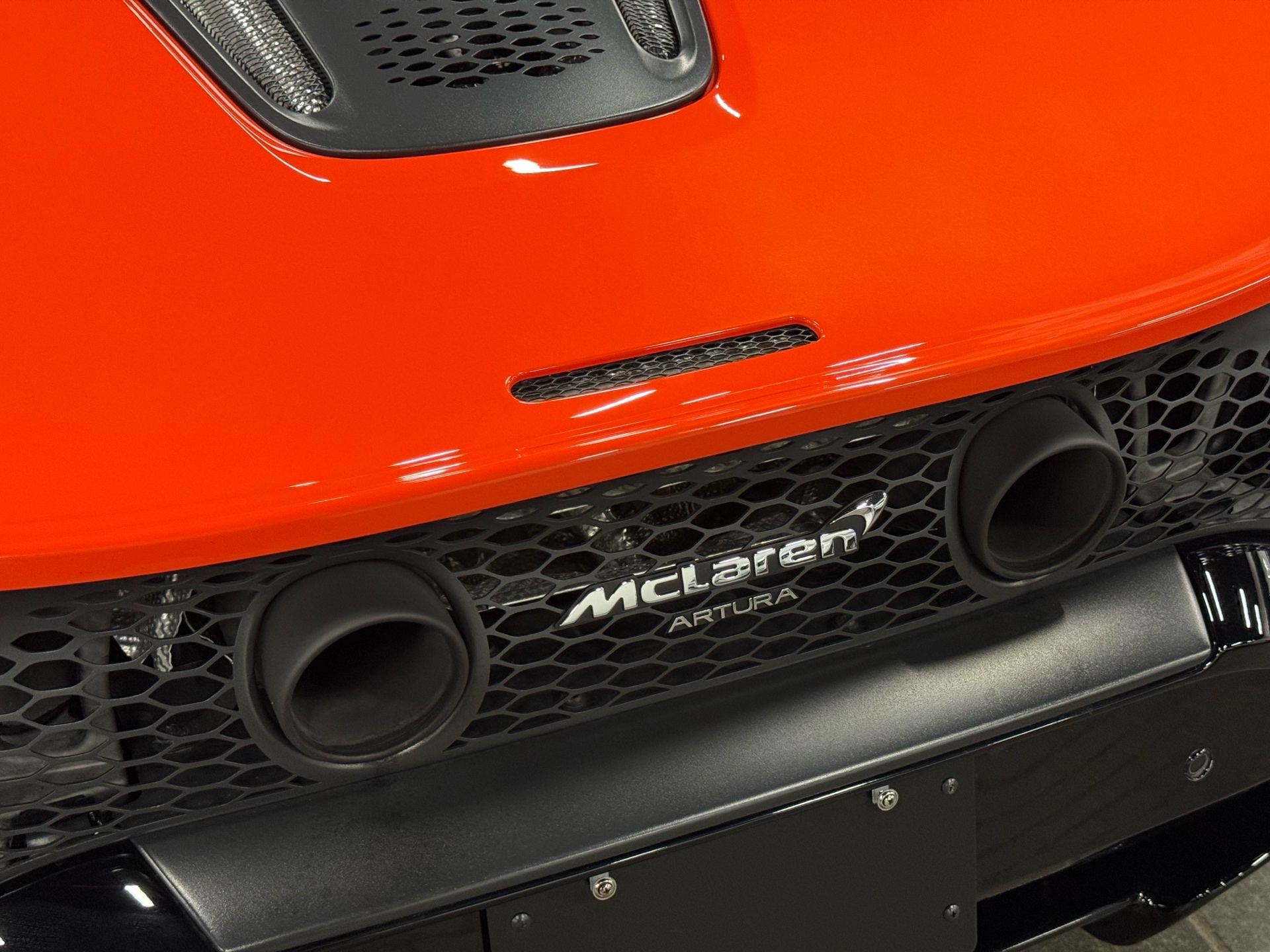 2023 McLaren Artura Coupe, Toronto, Cash