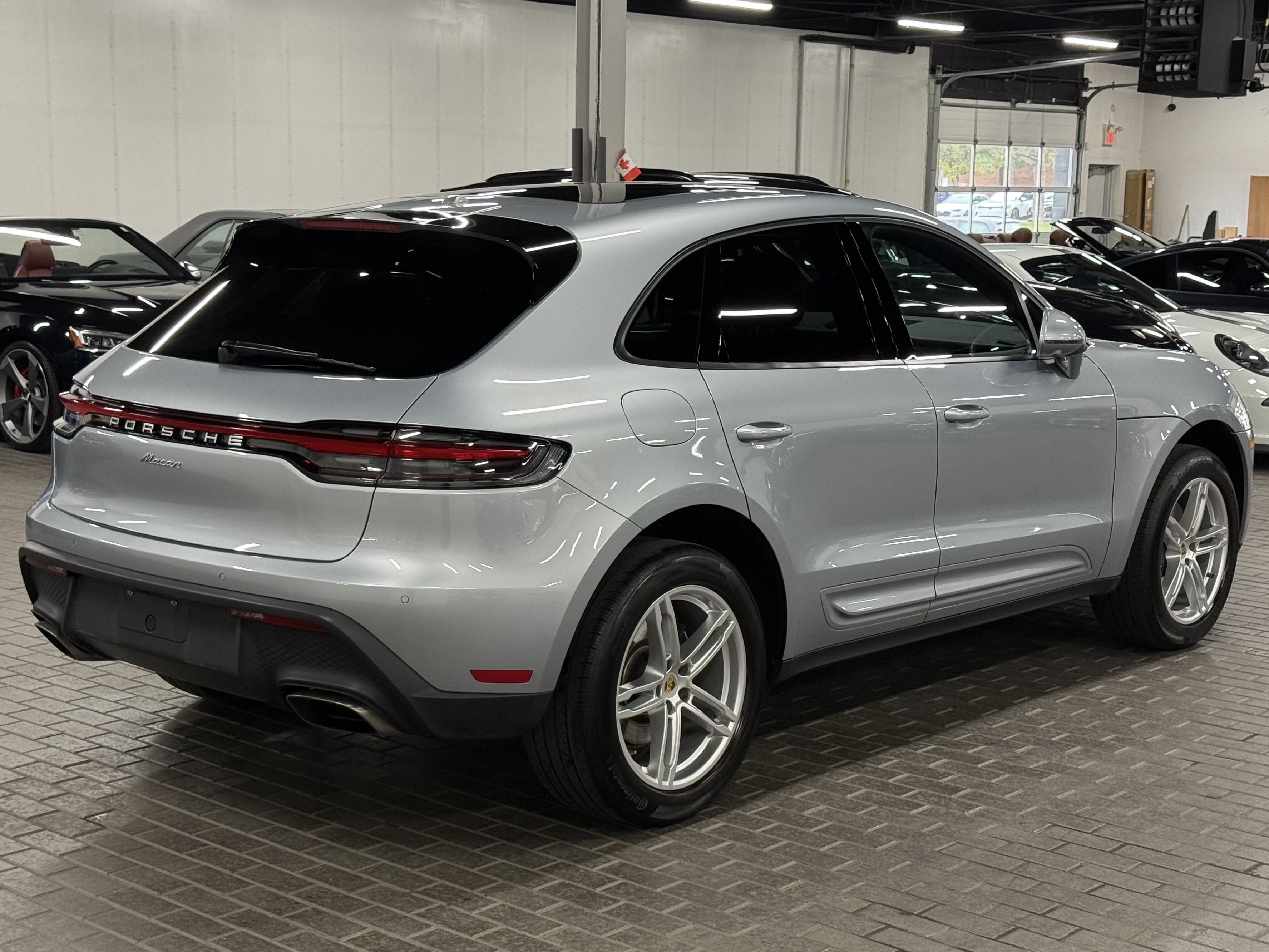 2023 Porsche Macan AWD, Toronto, Cash