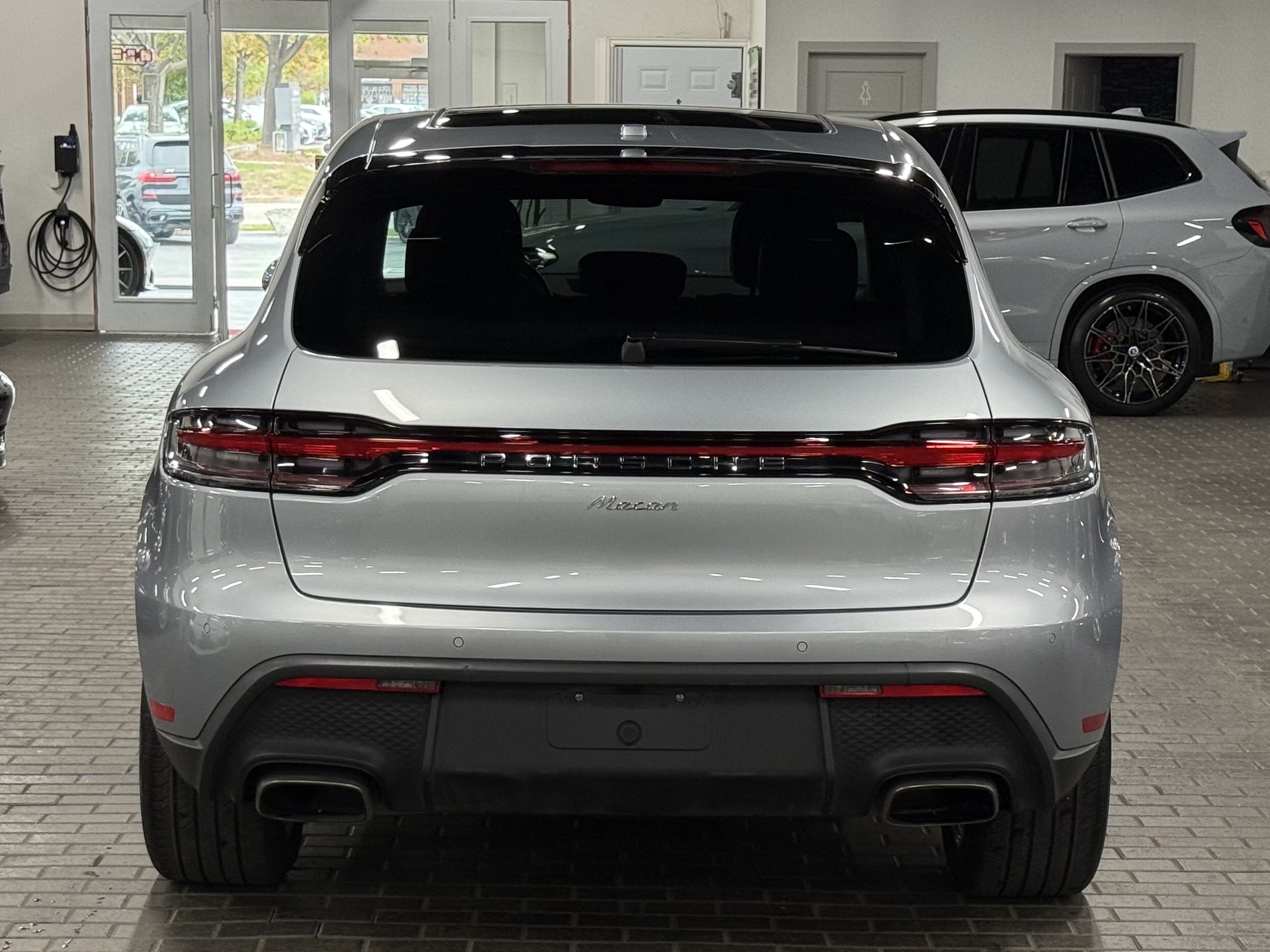 2023 Porsche Macan AWD, Toronto, Cash