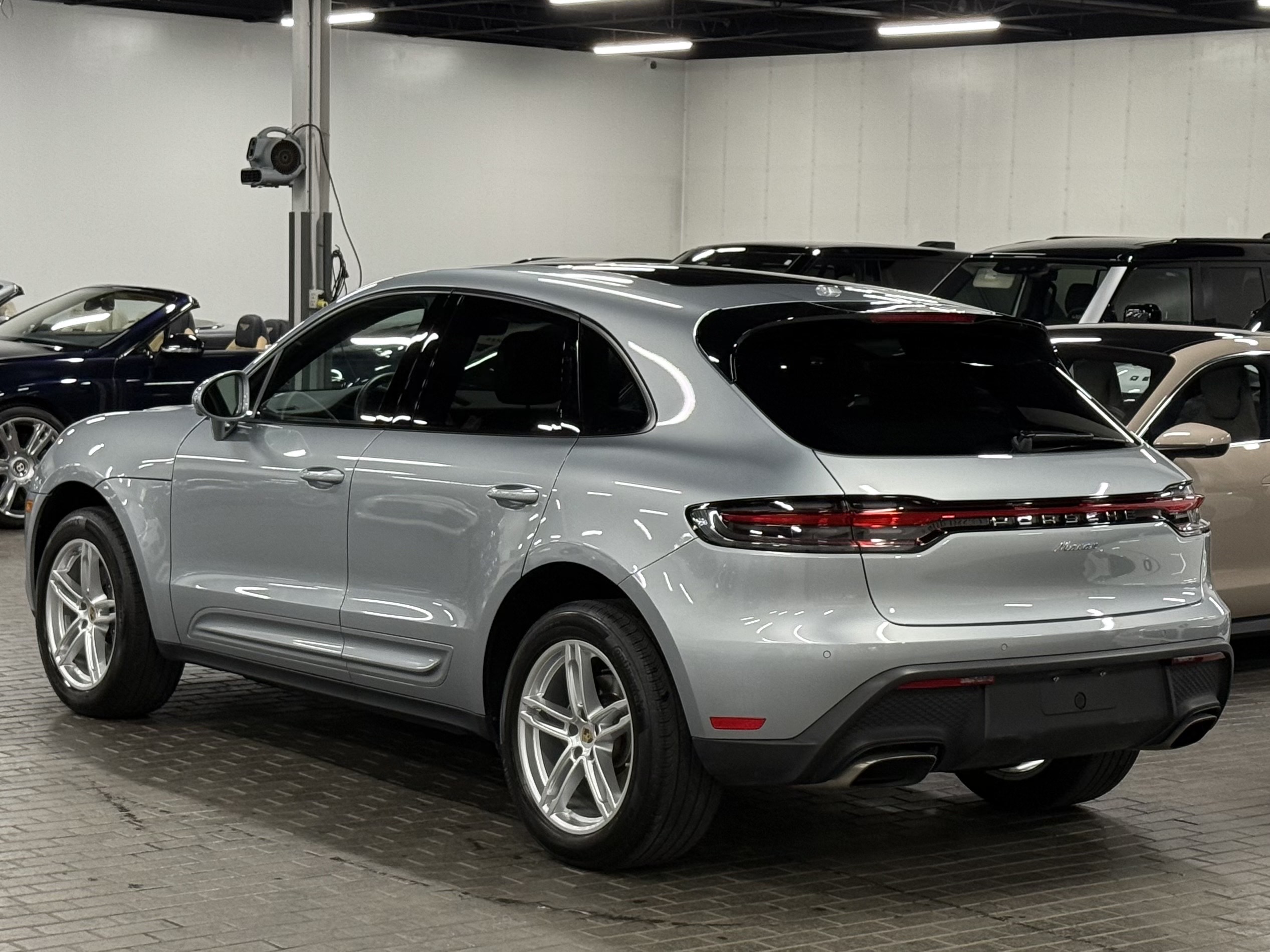 2023 Porsche Macan AWD, Toronto, Cash