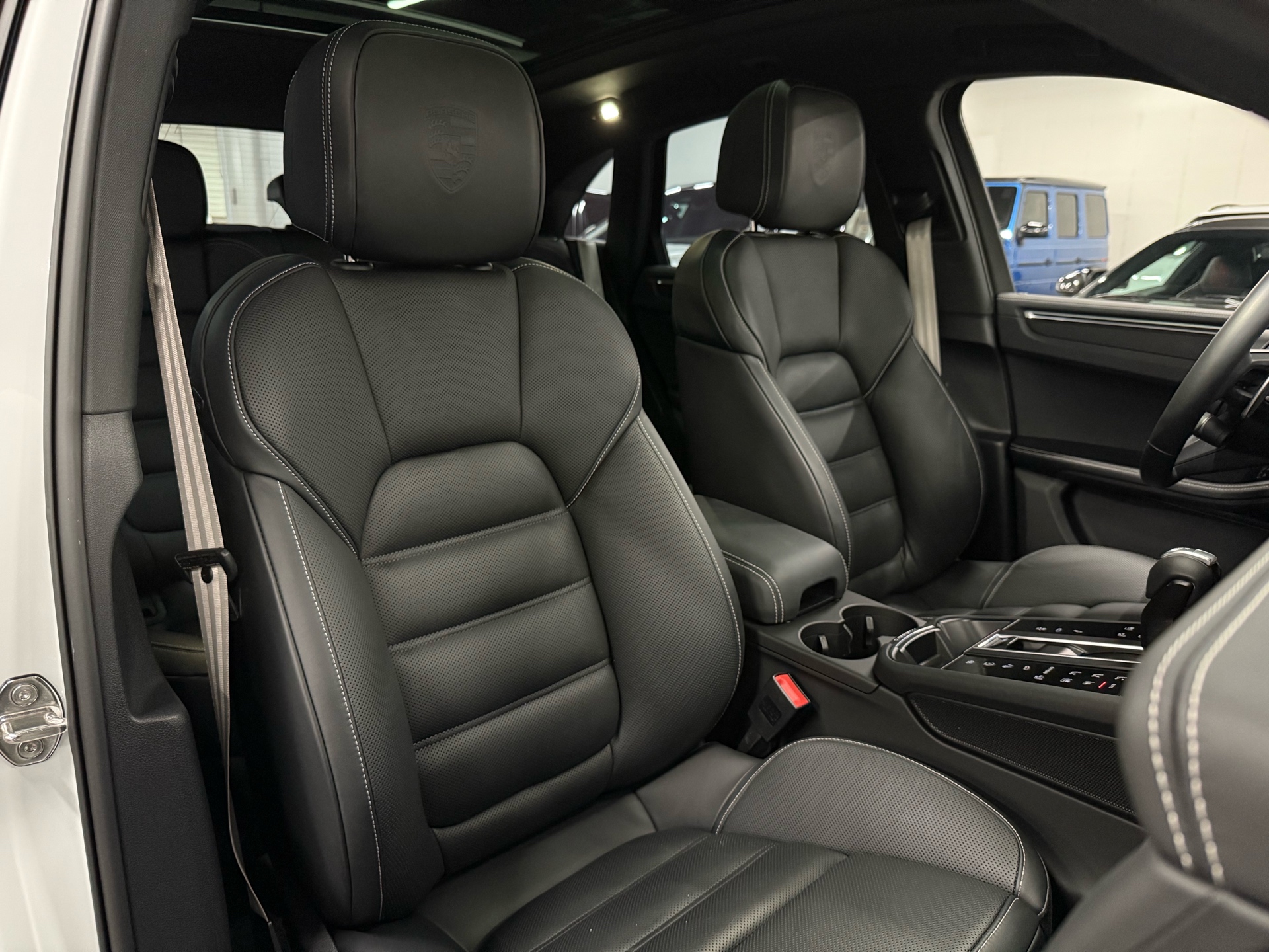 2023 Porsche Macan T, Toronto, Cash