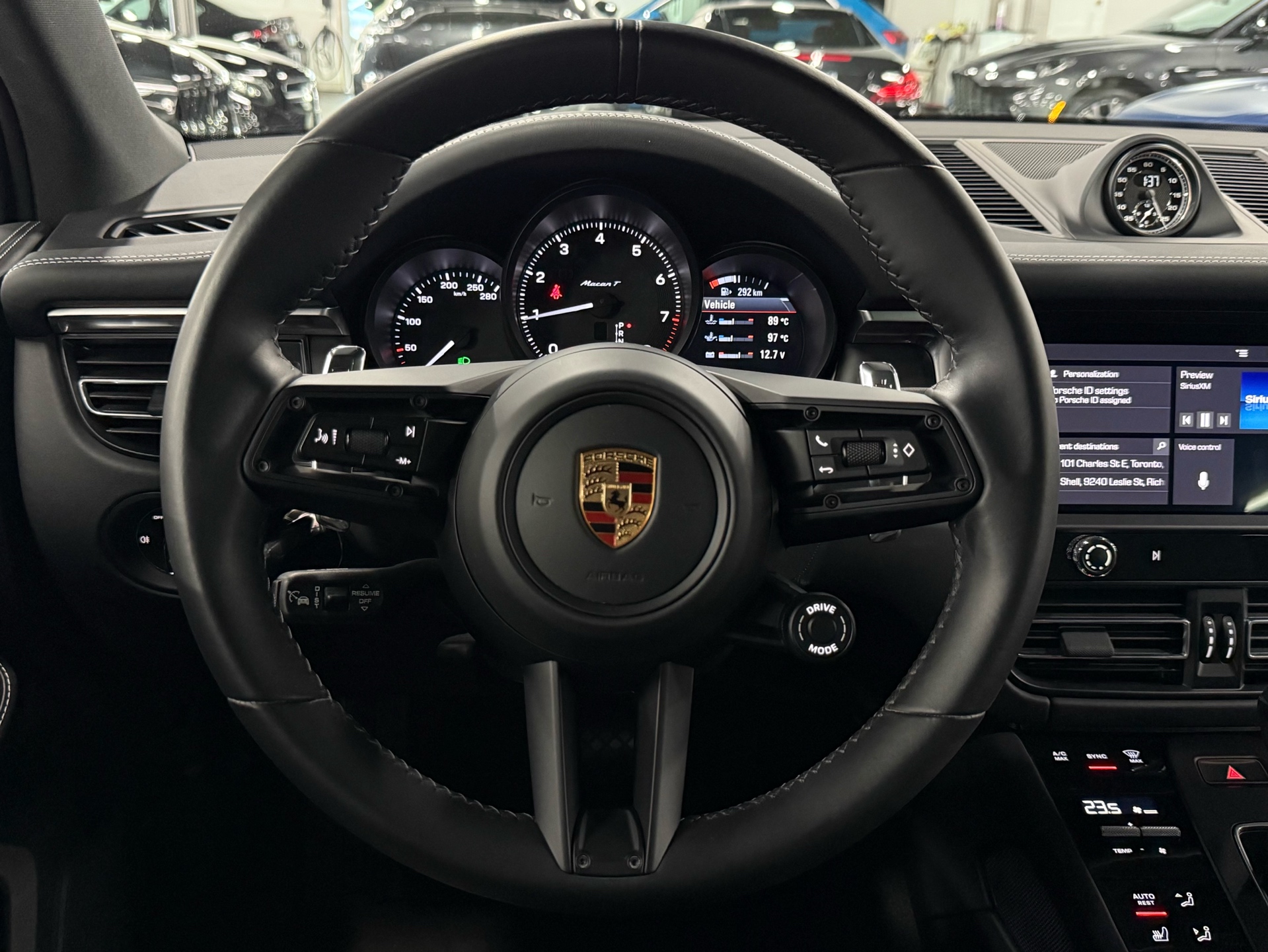 2023 Porsche Macan T, Toronto, Cash