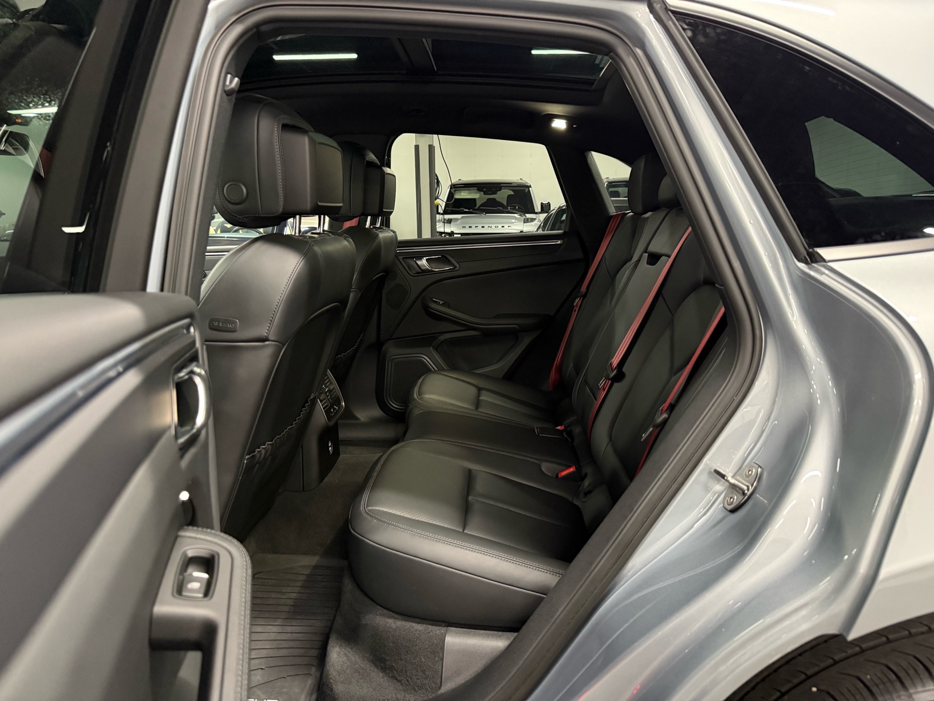 2023 Porsche Macan AWD, Toronto, Cash