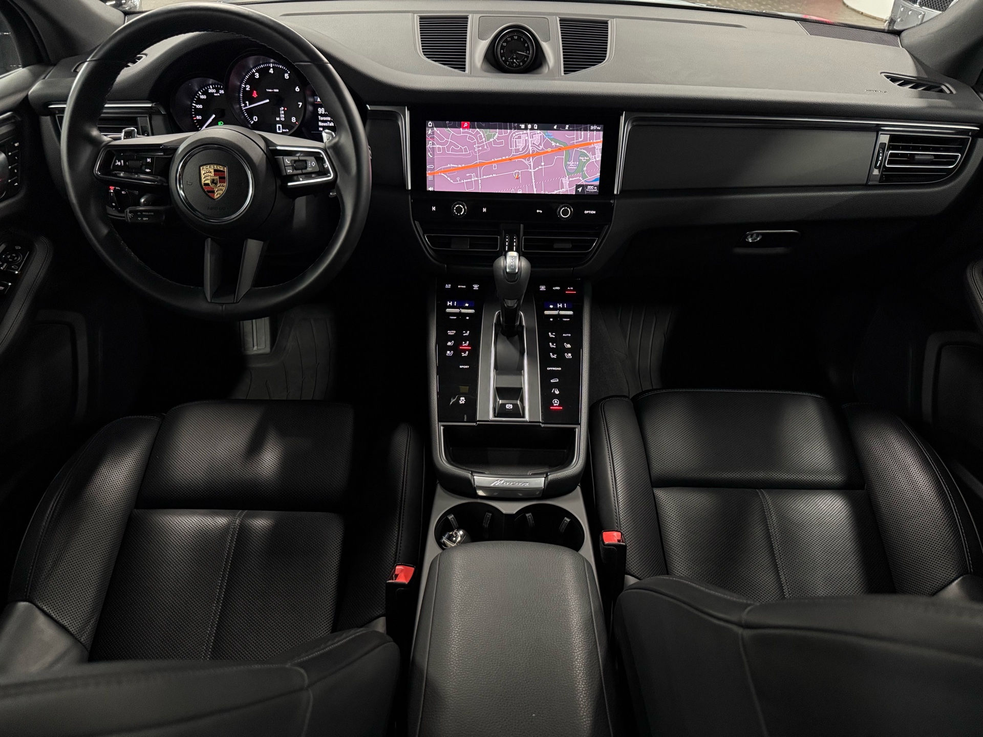 2023 Porsche Macan AWD, Toronto, Cash