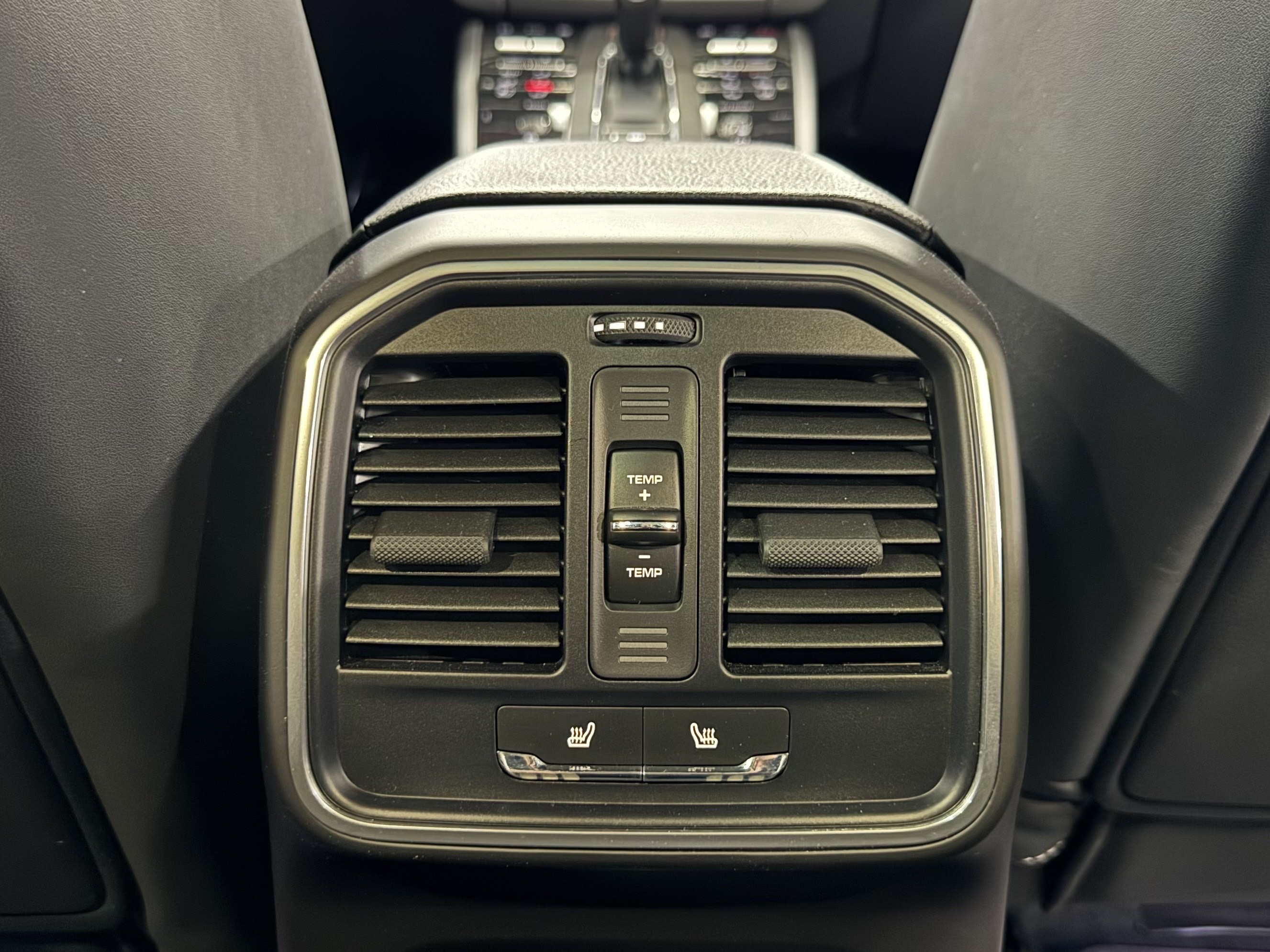 2023 Porsche Macan AWD, Toronto, Cash